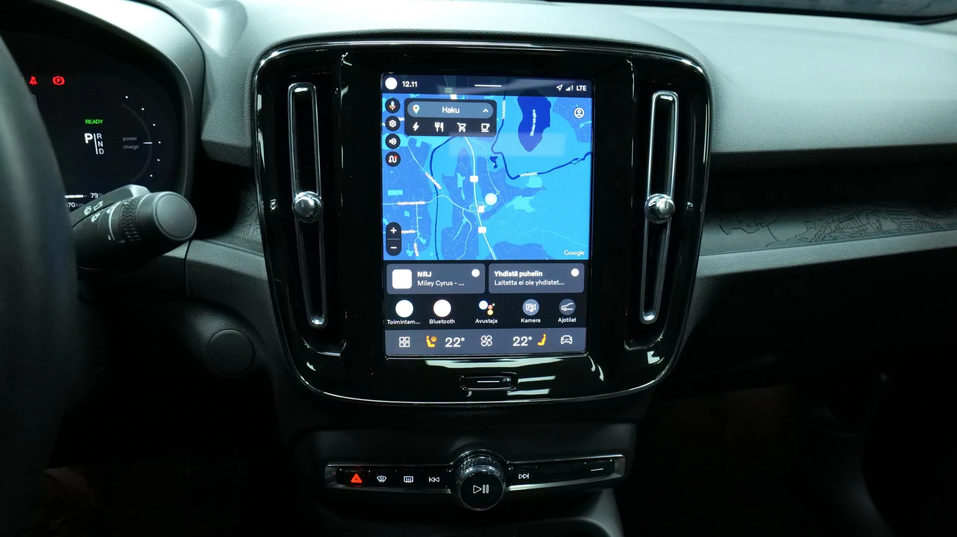 Autokuva 7 - LTM-417