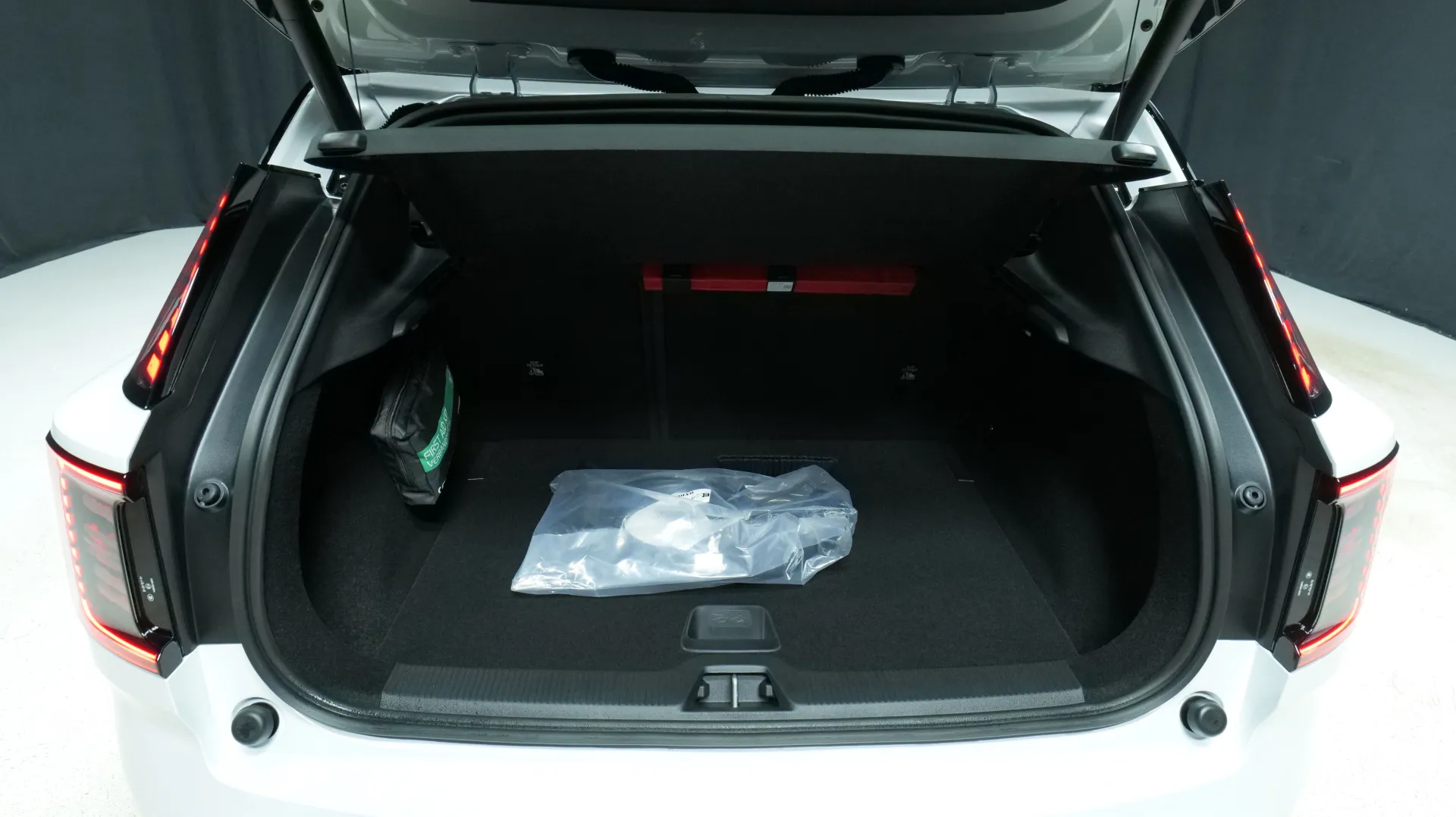 Autokuva 15 - LTN-409