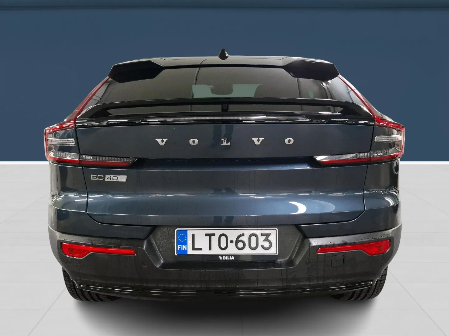 Autokuva 5 - LTO-603
