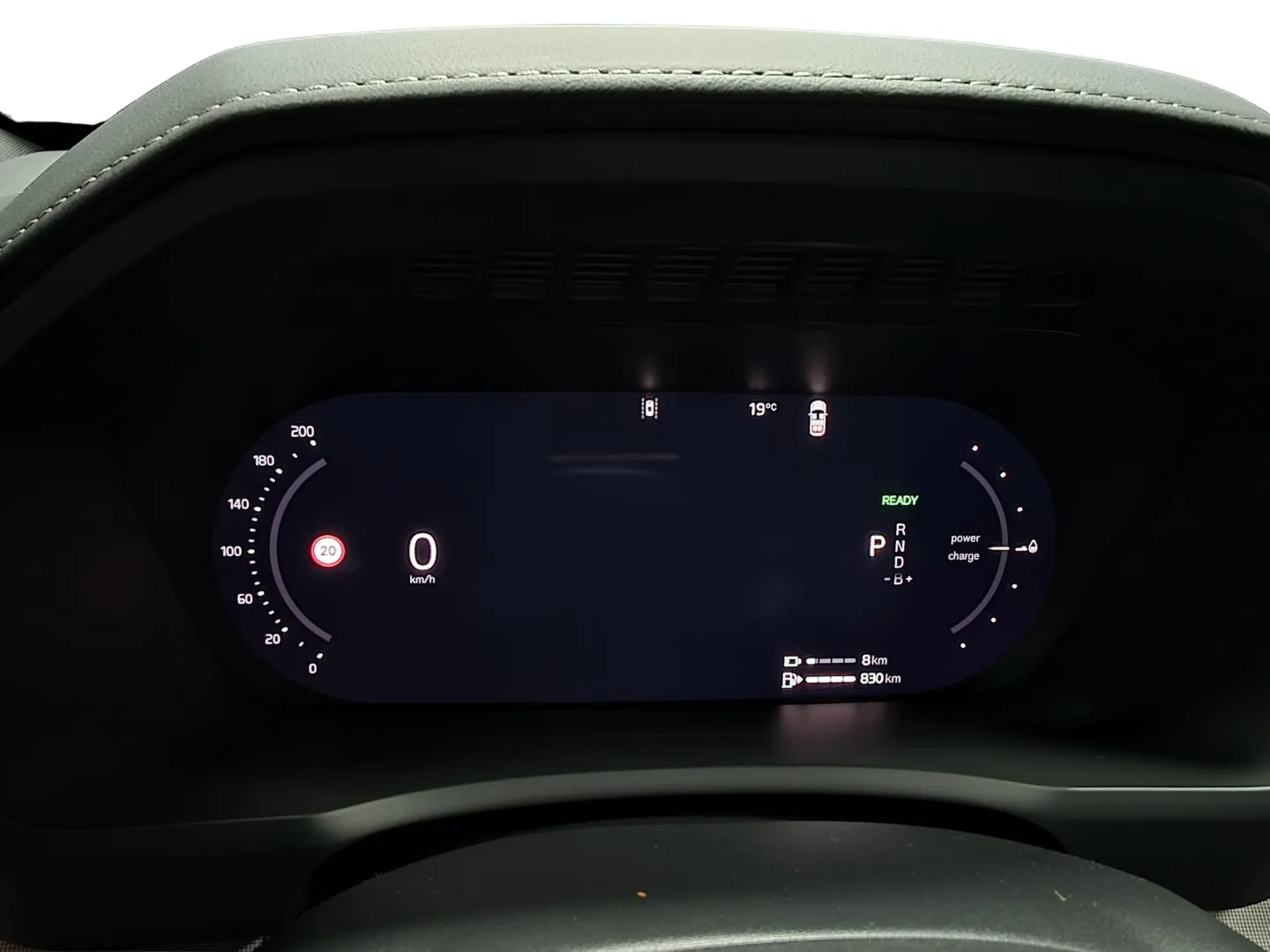 Autokuva 7 - LTO-608