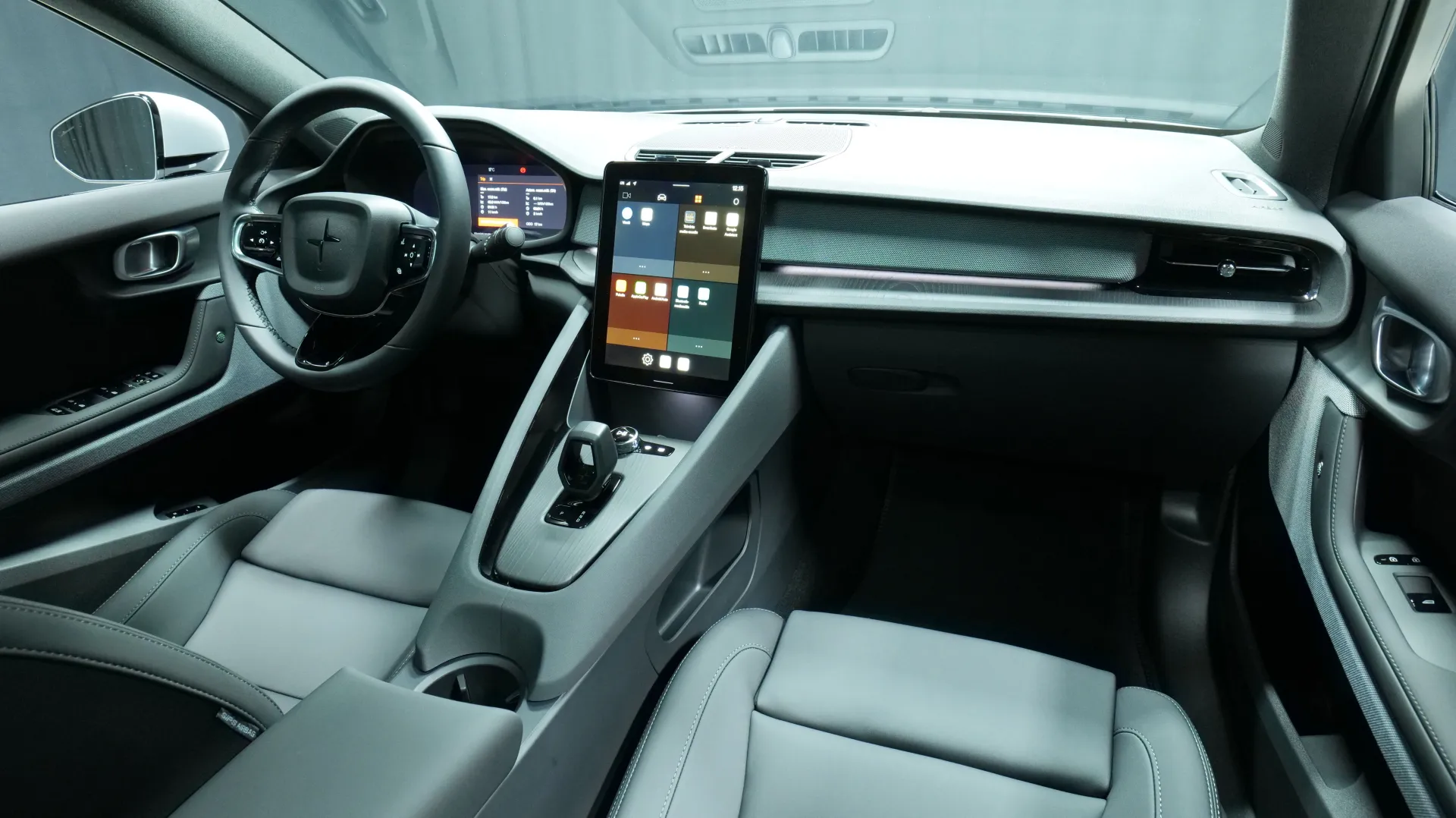 Autokuva 18 - LTO-625