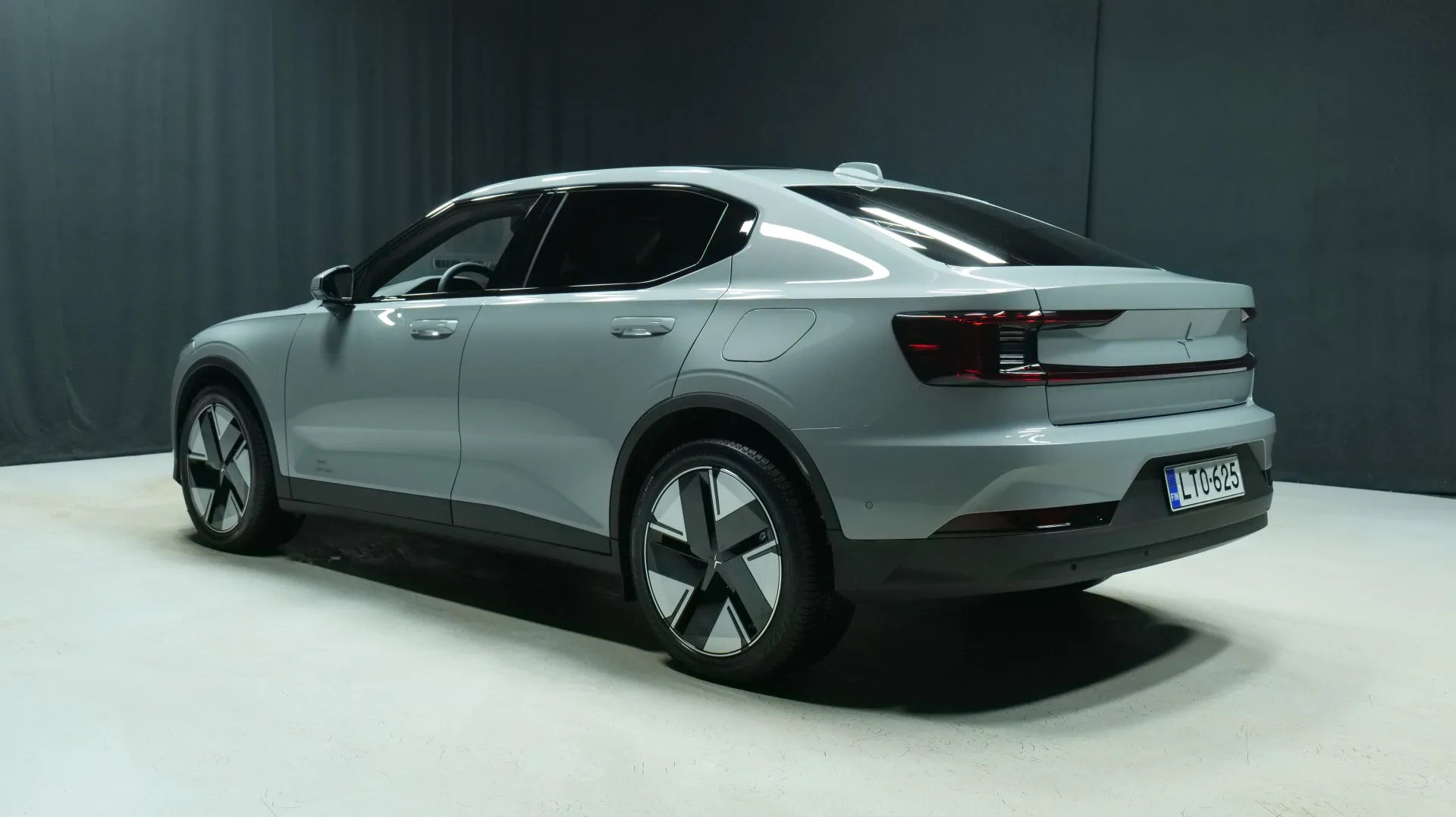 Autokuva 2 - LTO-625