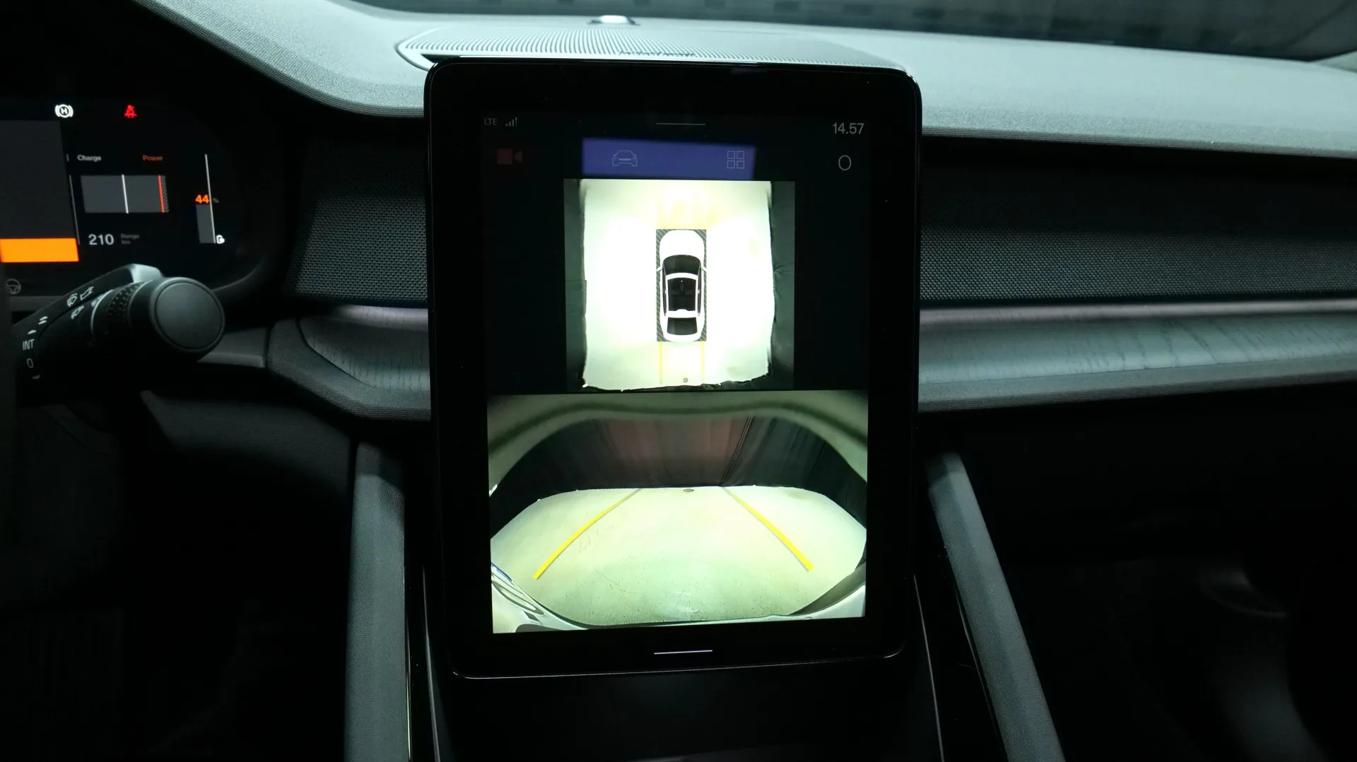 Autokuva 7 - LTO-634