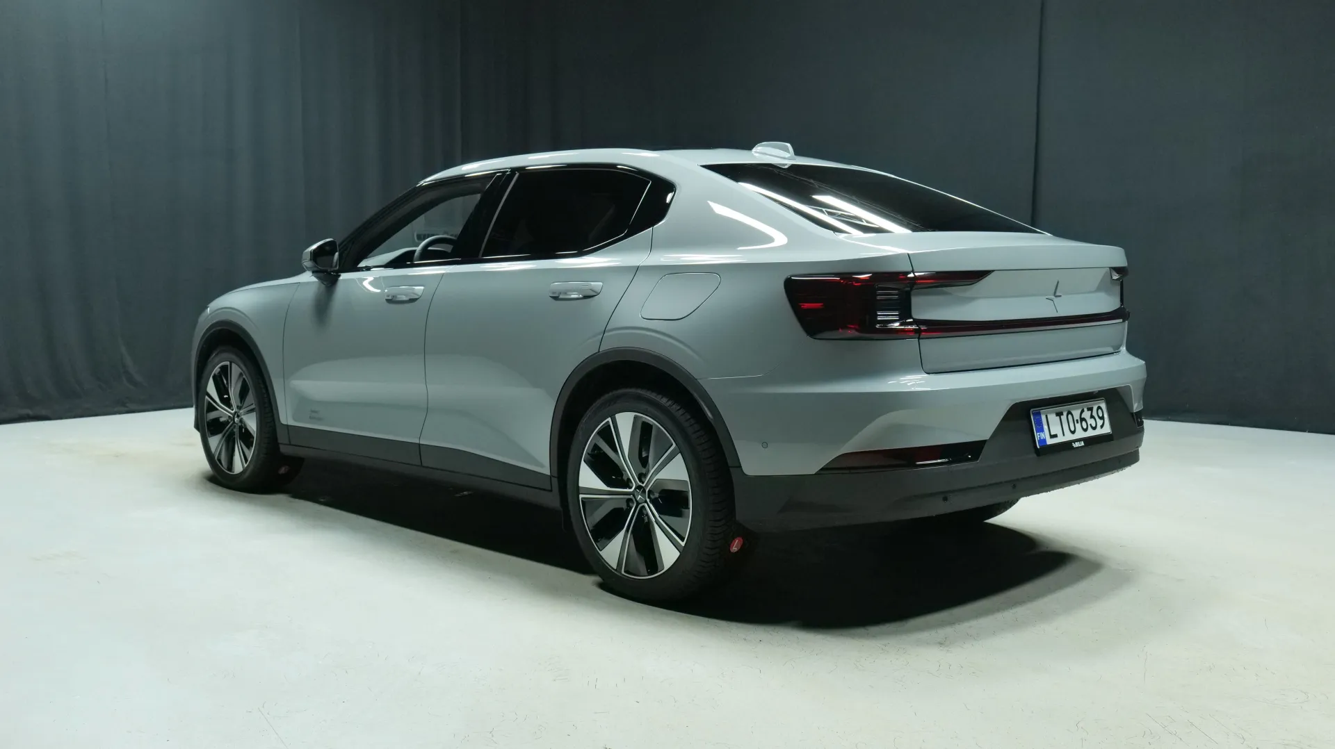 Autokuva 2 - LTO-639