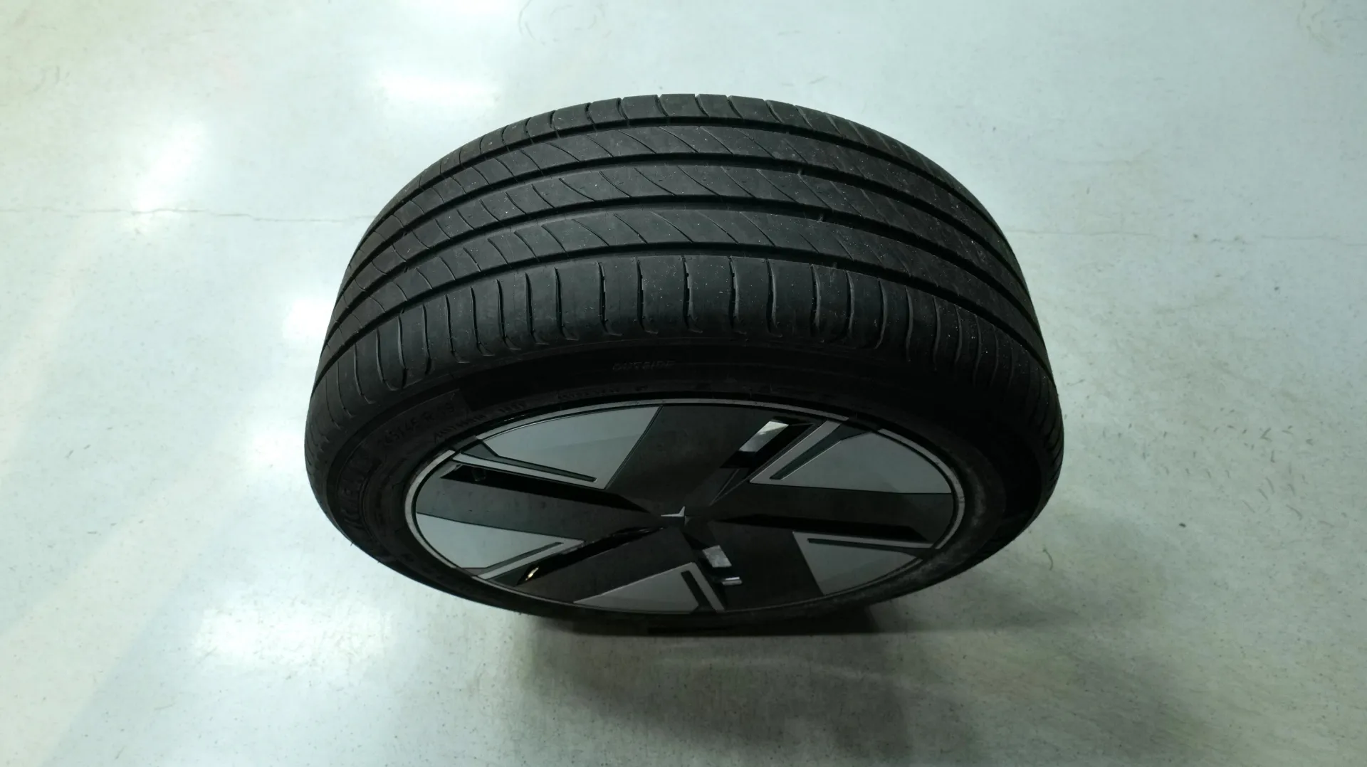 Autokuva 19 - LTO-639