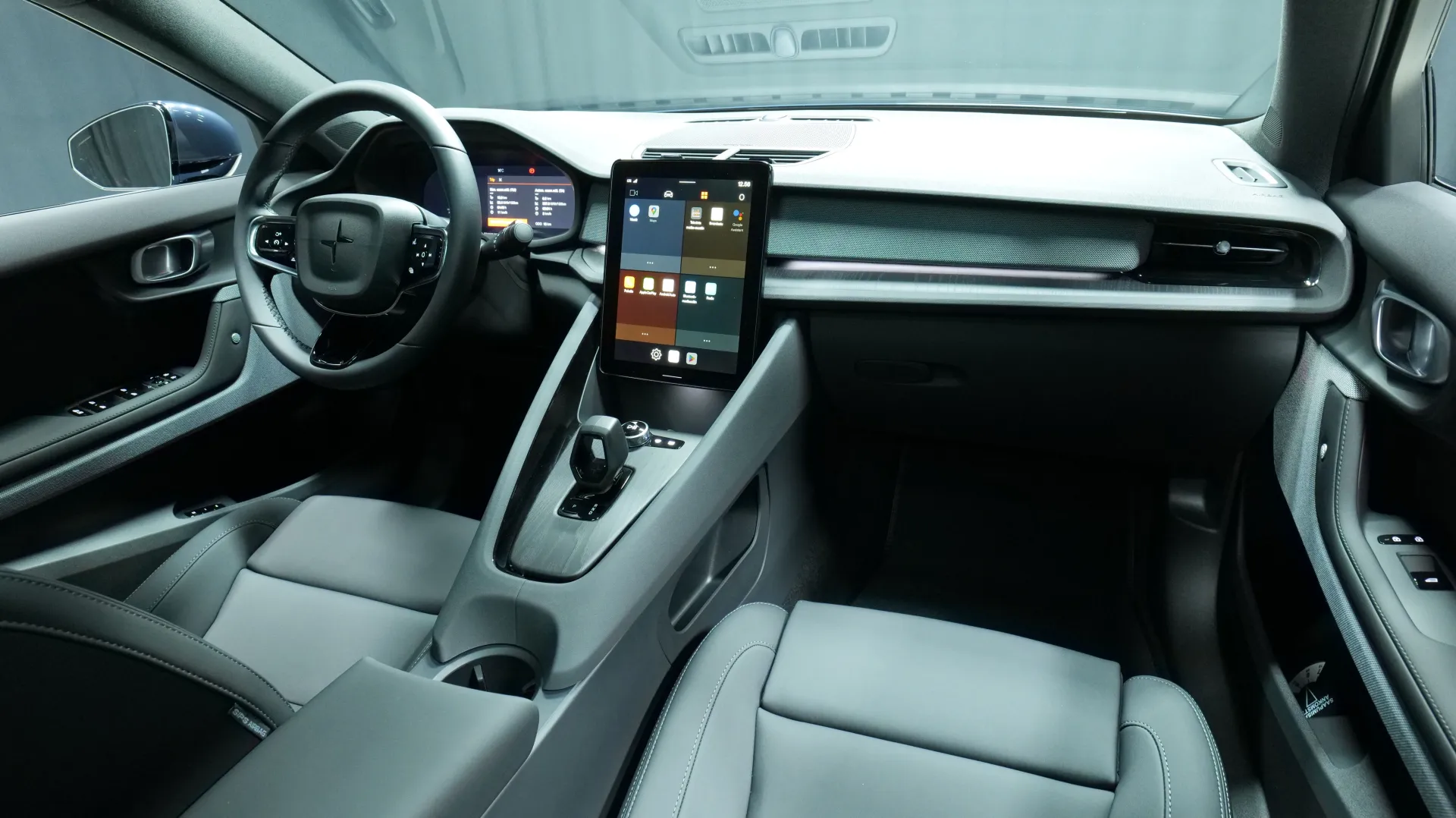 Autokuva 18 - LTO-640