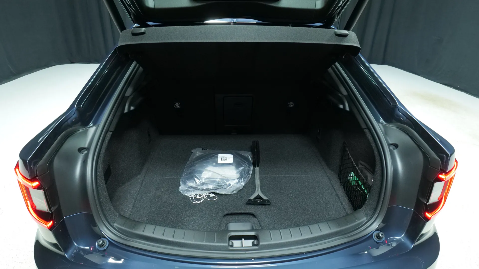 Autokuva 16 - LTO-640