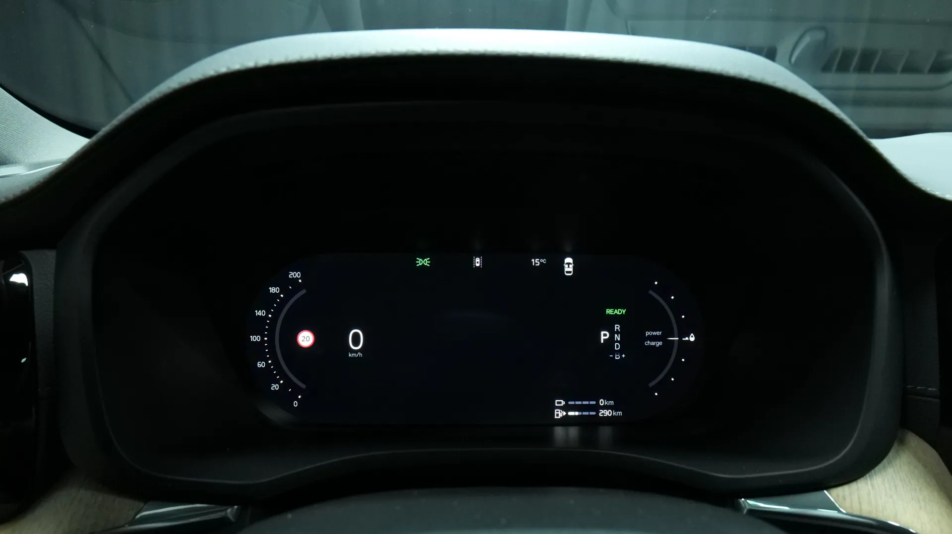 Autokuva 6 - LTP-308