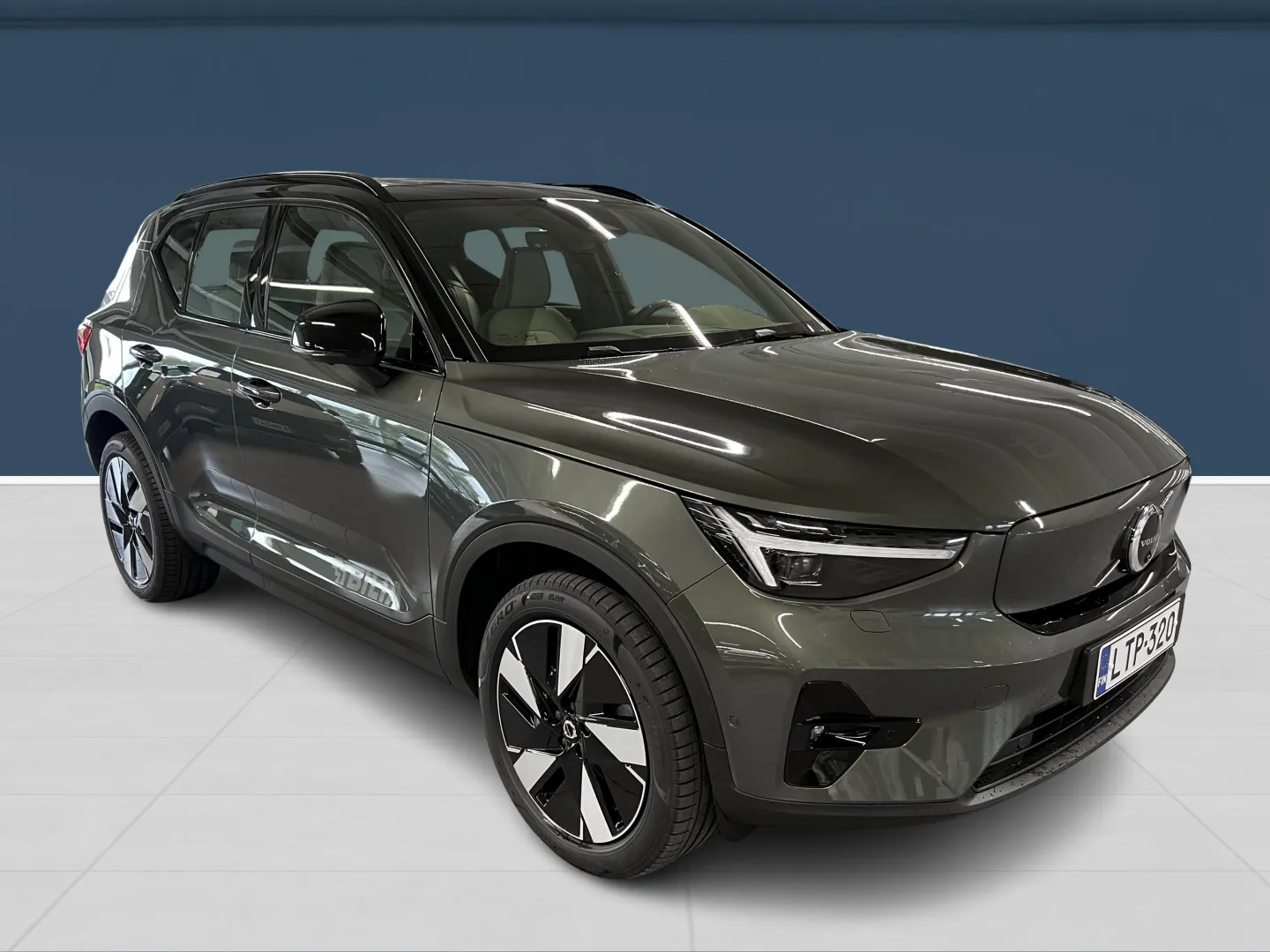 Autokuva 3 - LTP-320