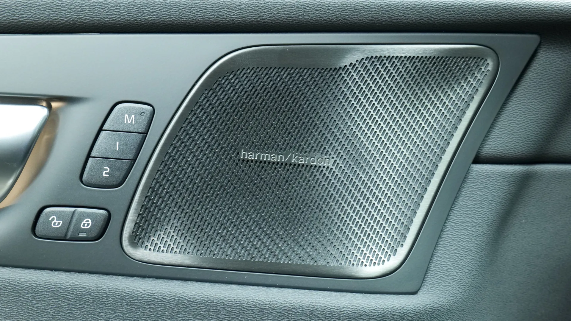 Autokuva 10 - LTP-757