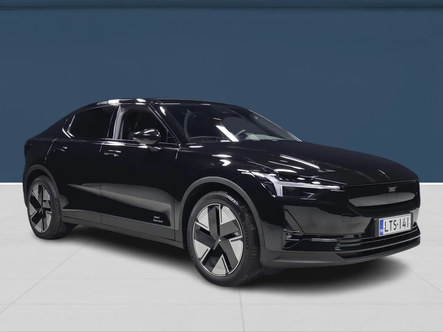 Autokuva 3 - LTS-141