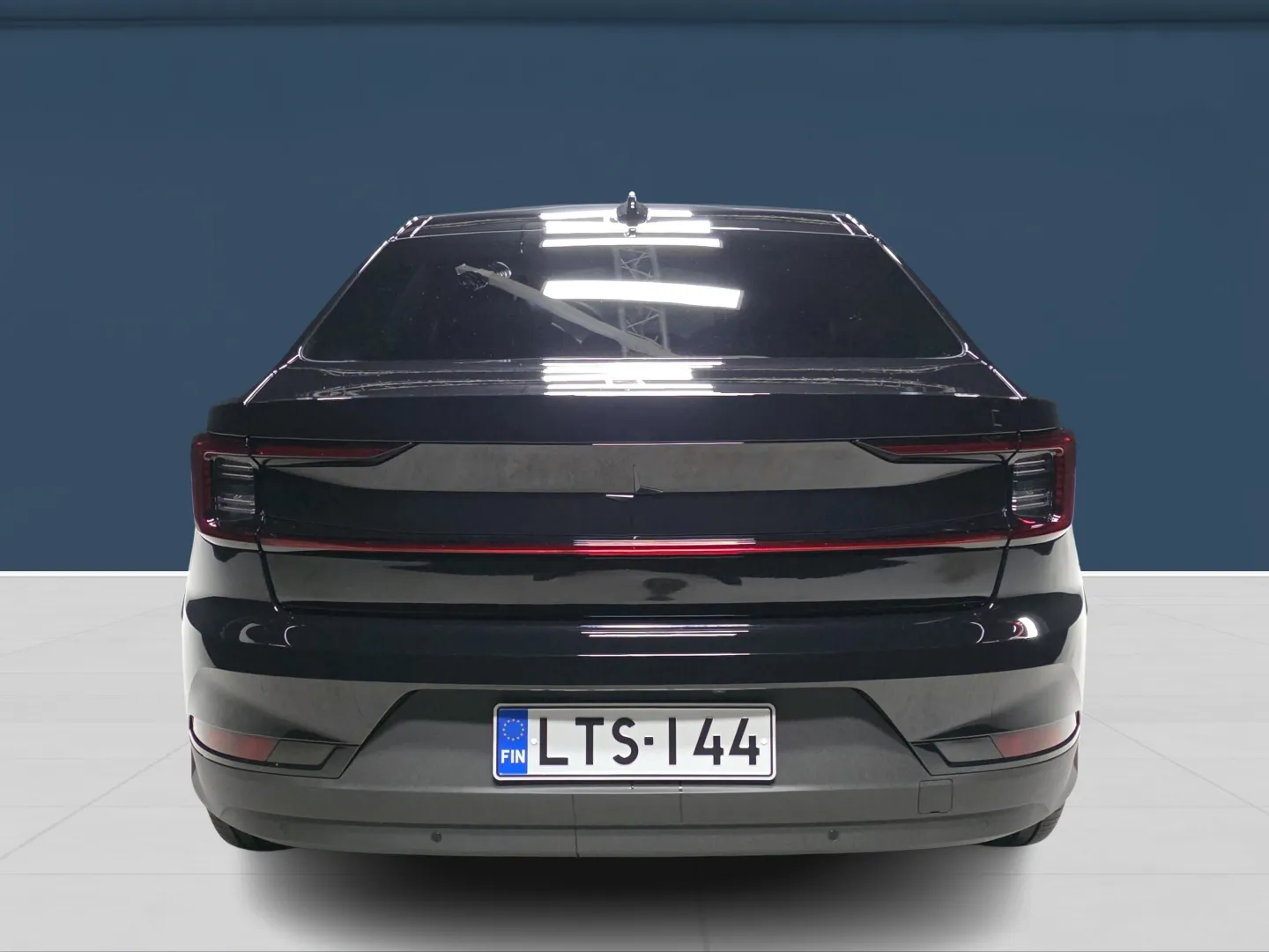 Autokuva 5 - LTS-144