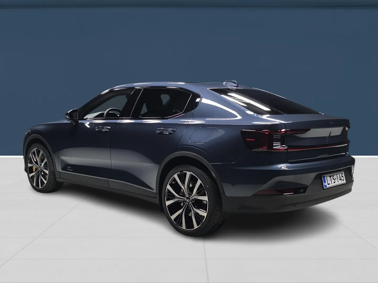 Autokuva 6 - LTS-145