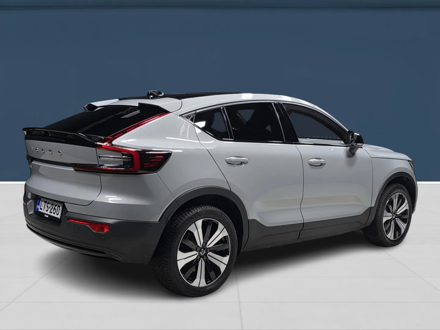 Autokuva 4 - LTS-260