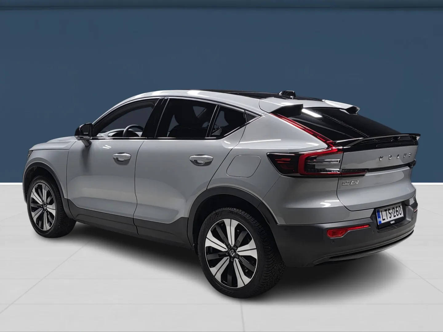 Autokuva 6 - LTS-260
