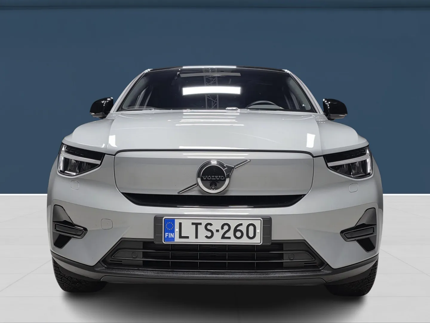 Autokuva 2 - LTS-260