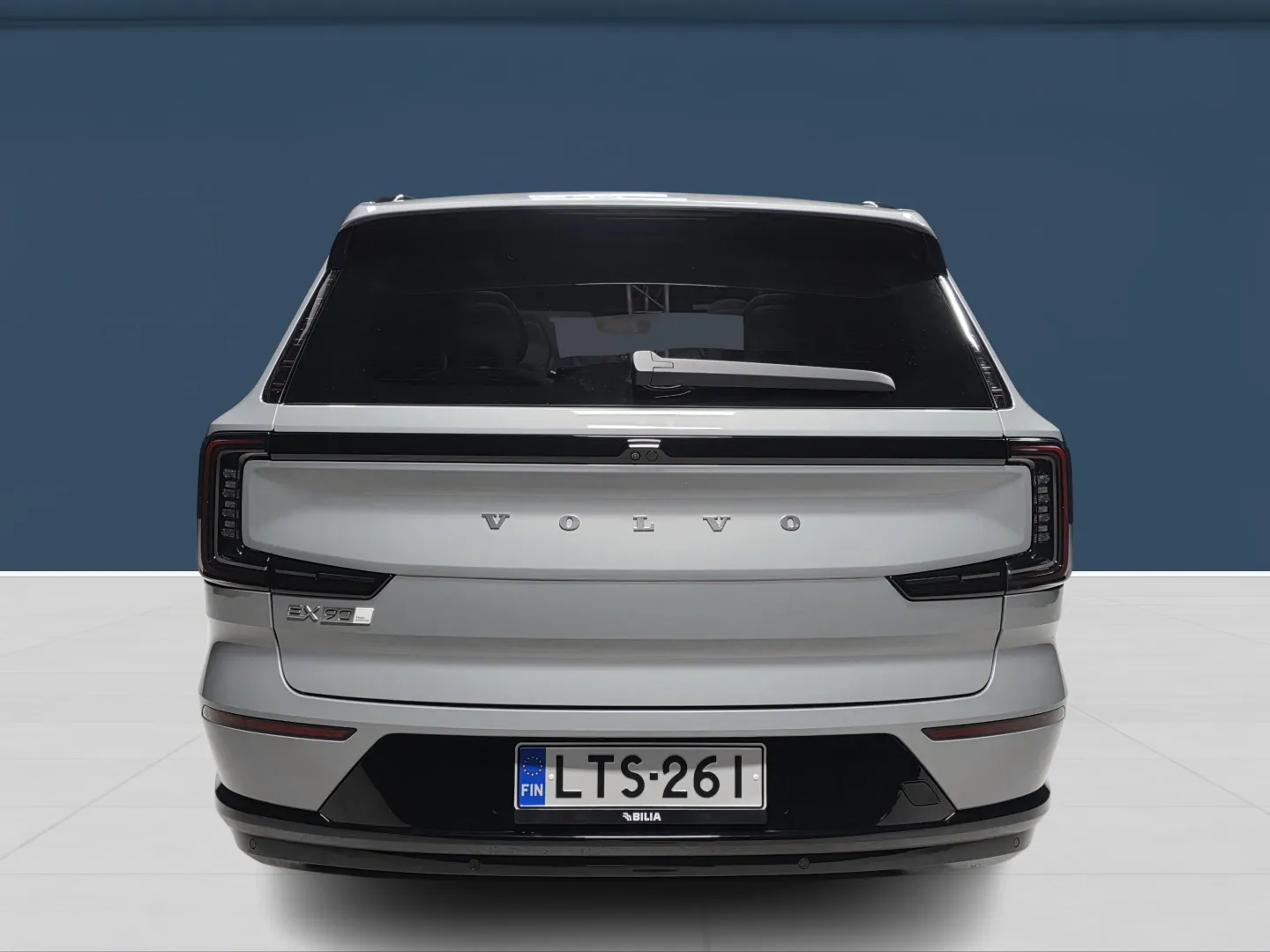 Autokuva 5 - LTS-261