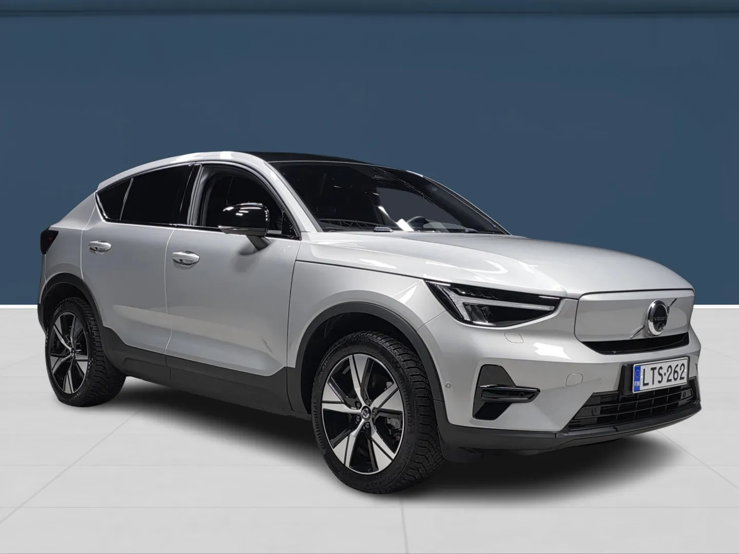 Autokuva 3 - LTS-262