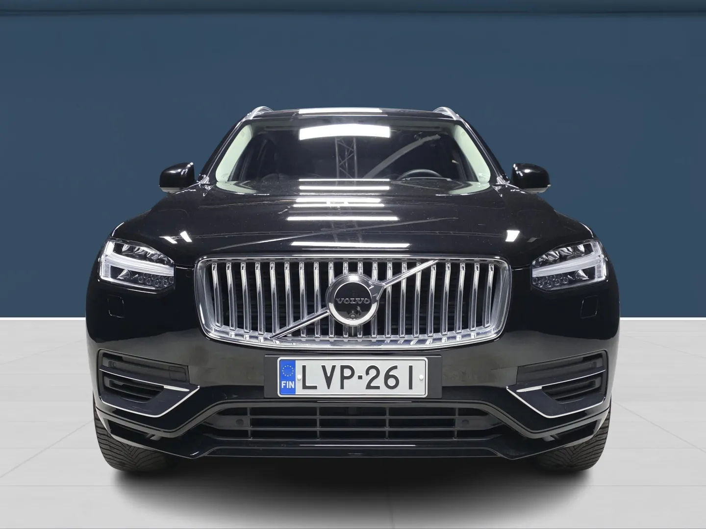 Autokuva 2 - LVP-261