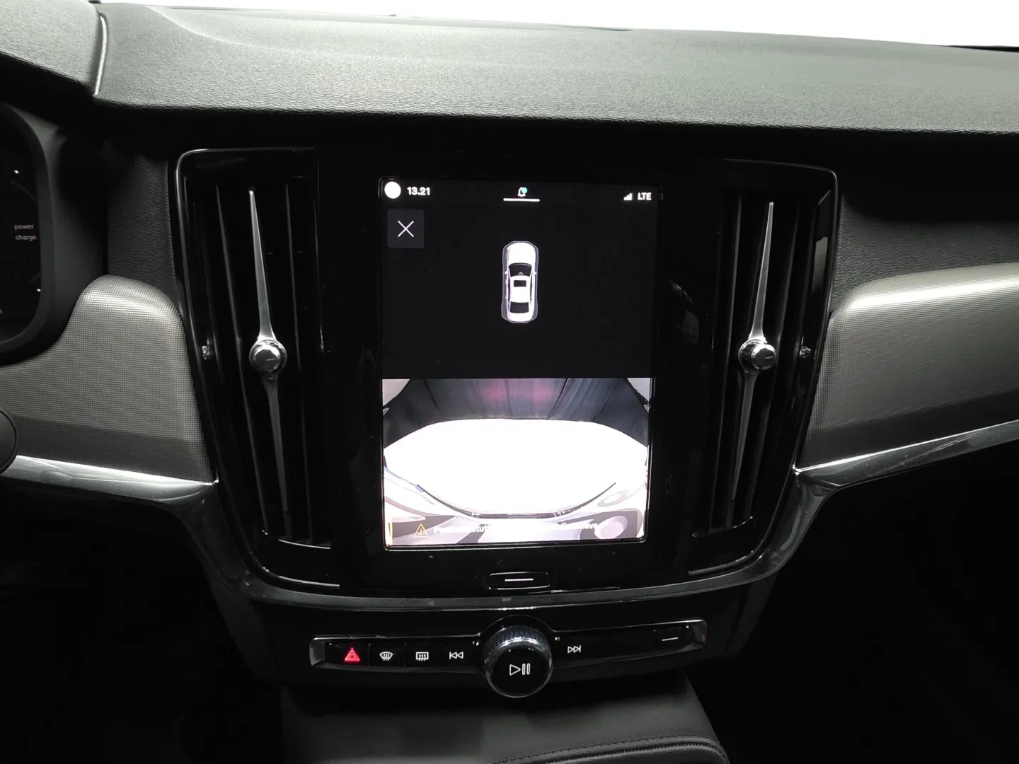 Autokuva 13 - LVP-969