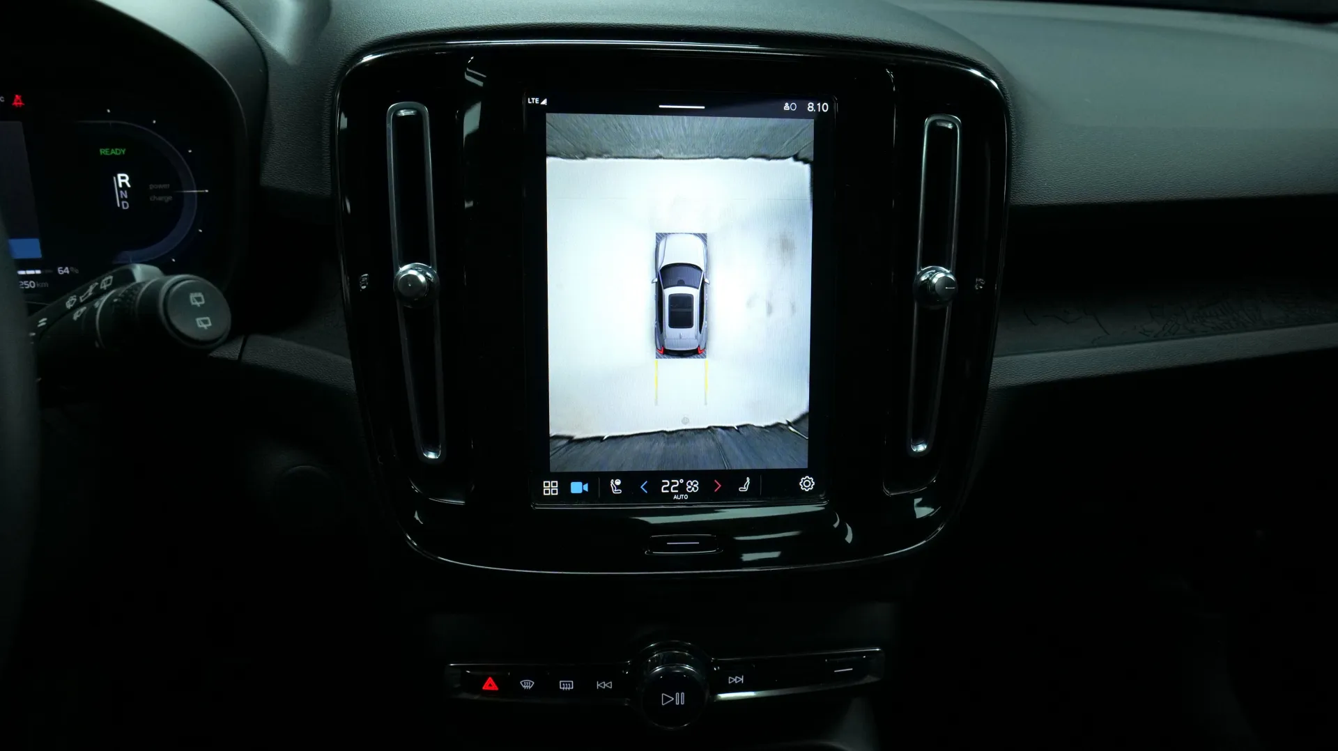 Autokuva 7 - MNA-323