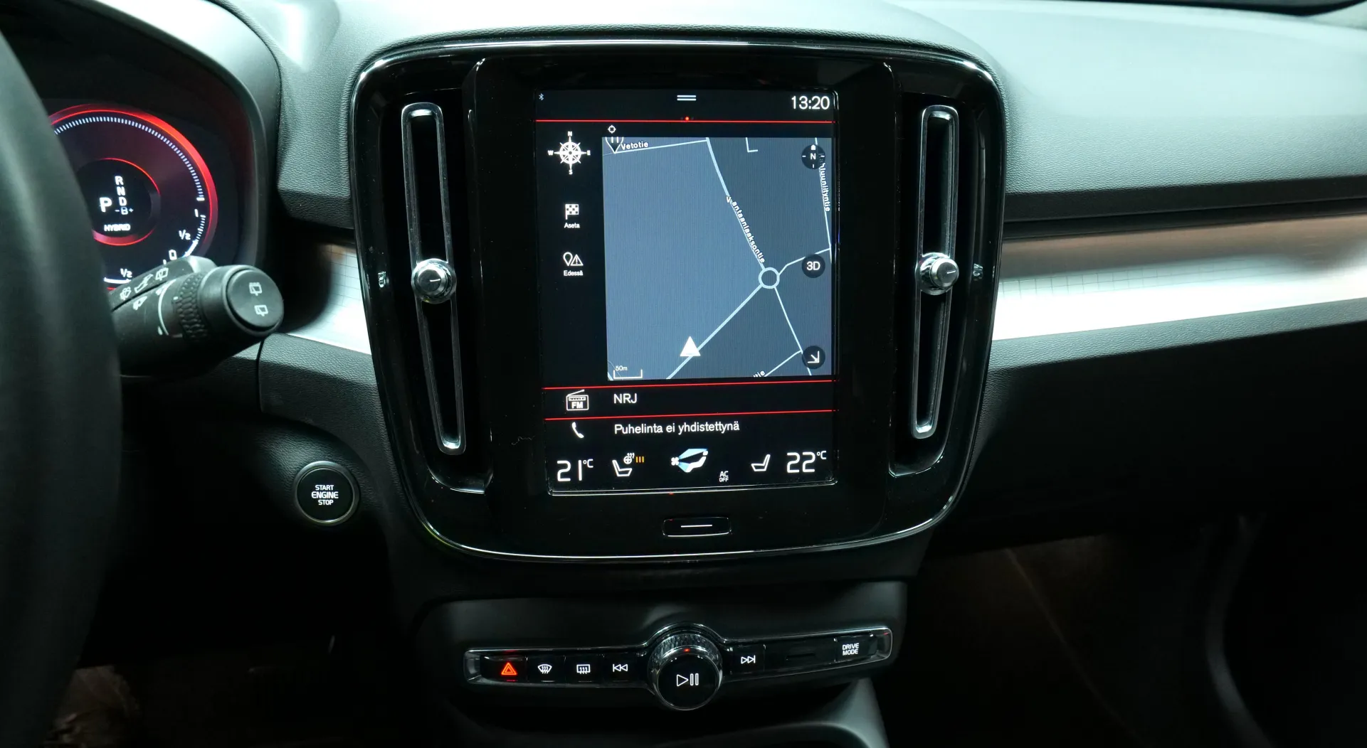 Autokuva 7 - MNU-152