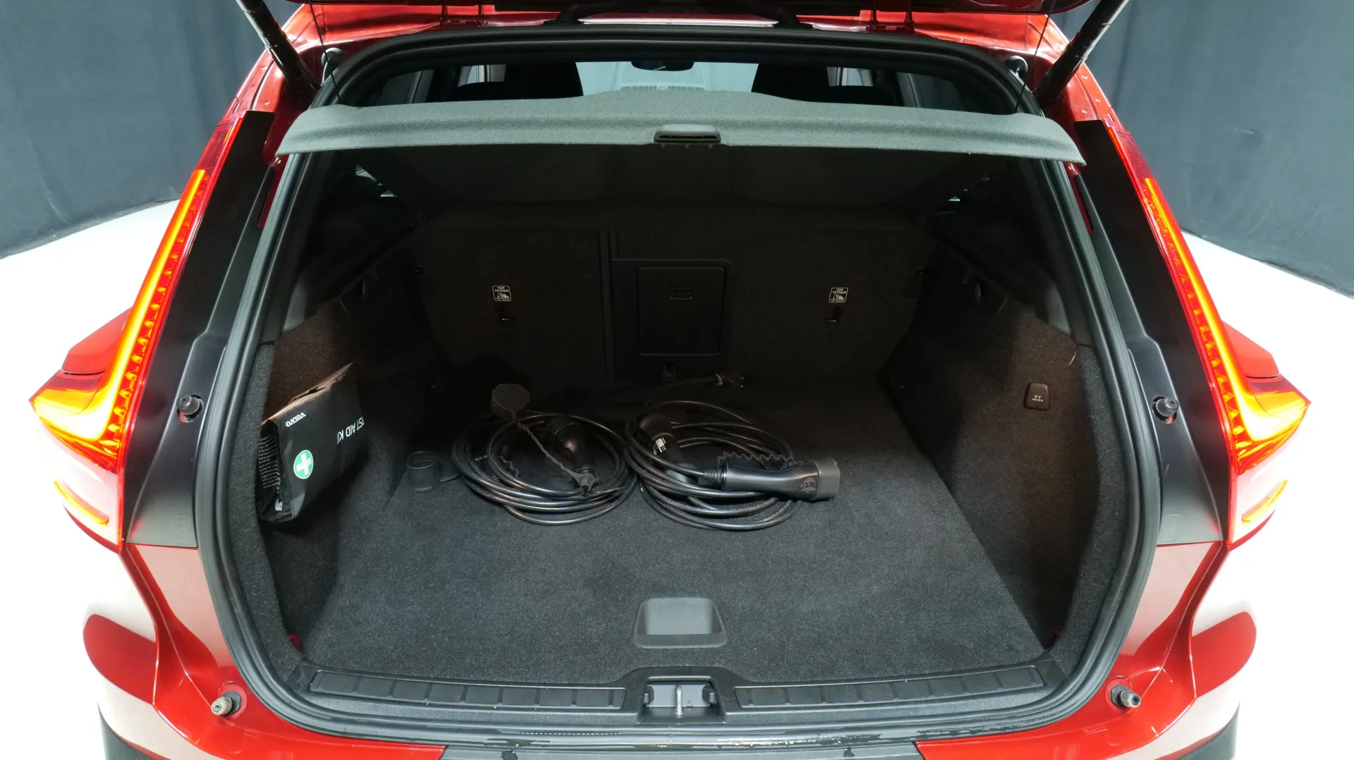 Autokuva 17 - MNU-152