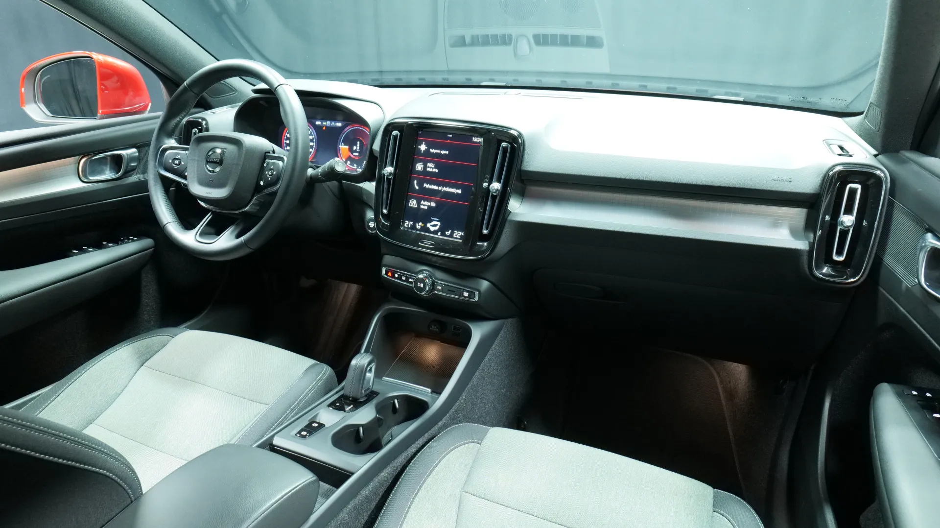 Autokuva 18 - MNU-152