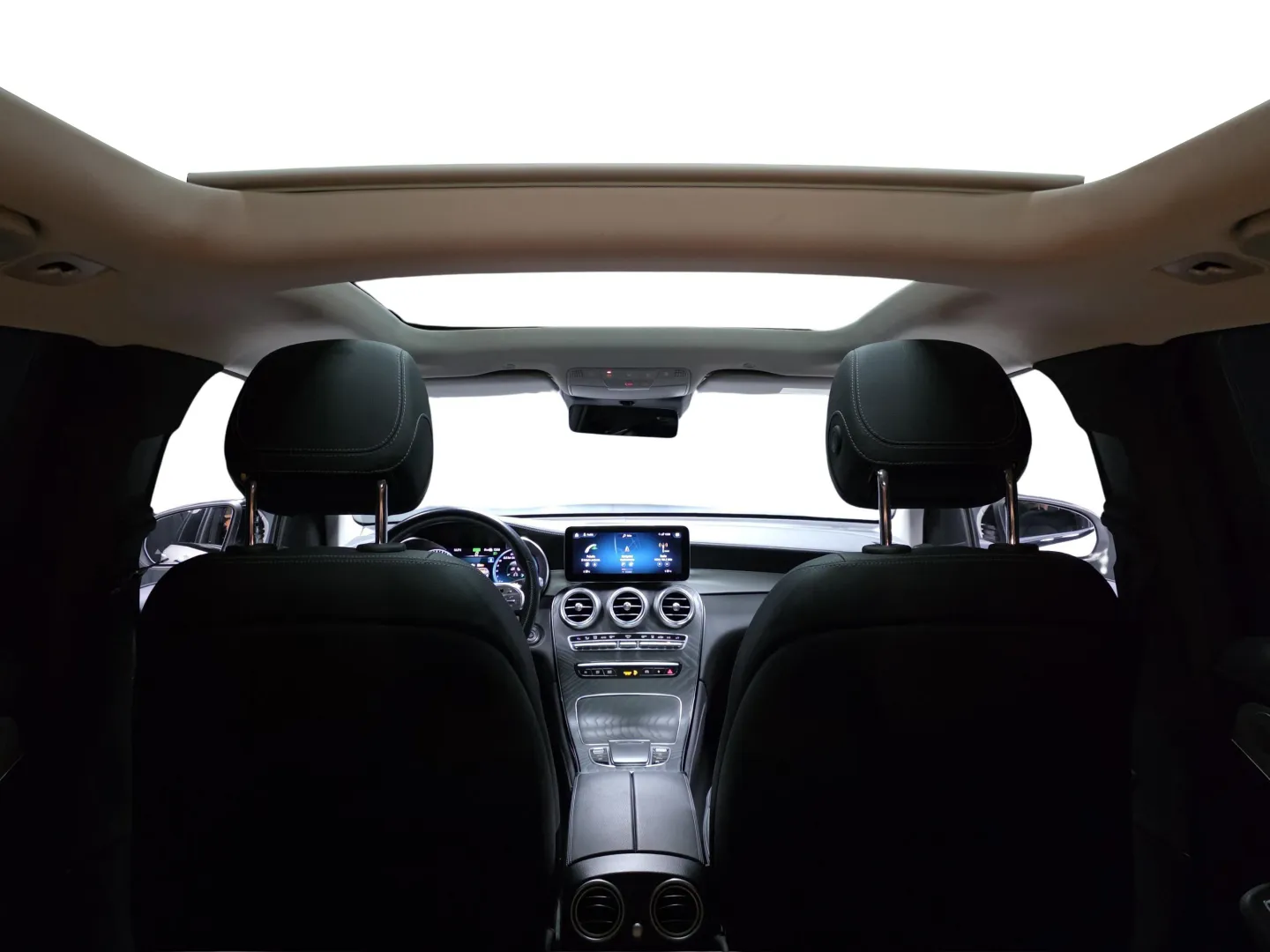 Autokuva 17 - MNU-466