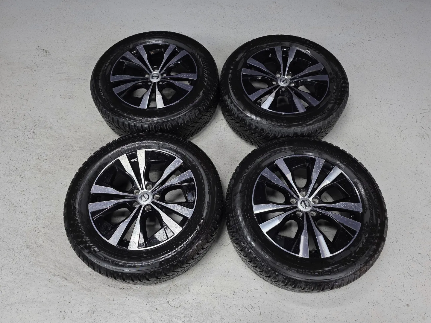 Autokuva 12 - MOC-663