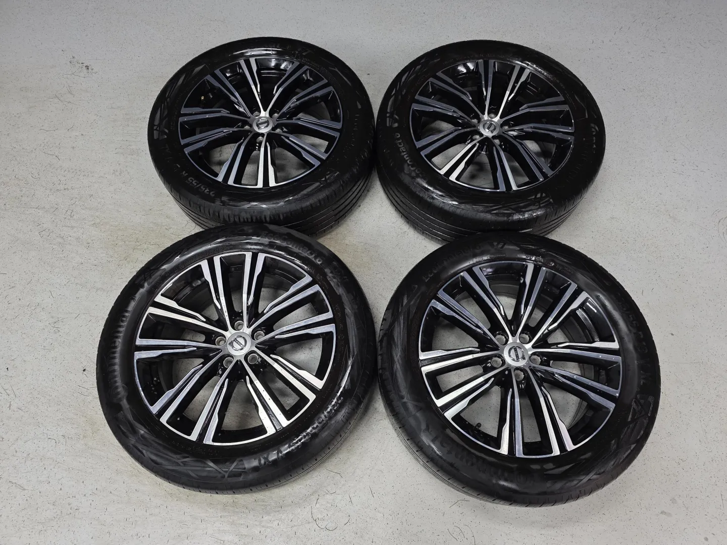 Autokuva 12 - MOH-404