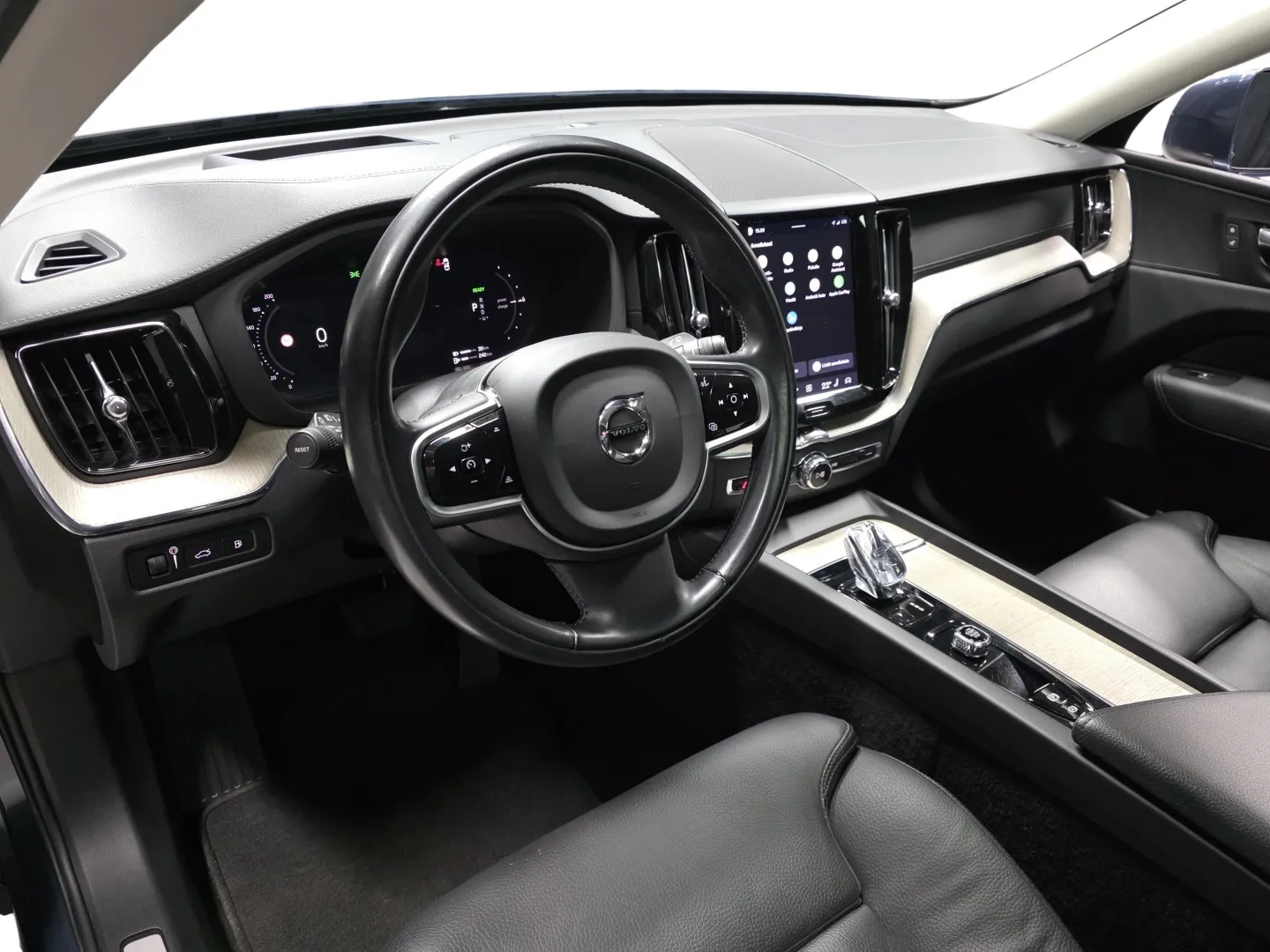 Autokuva 8 - MOH-404