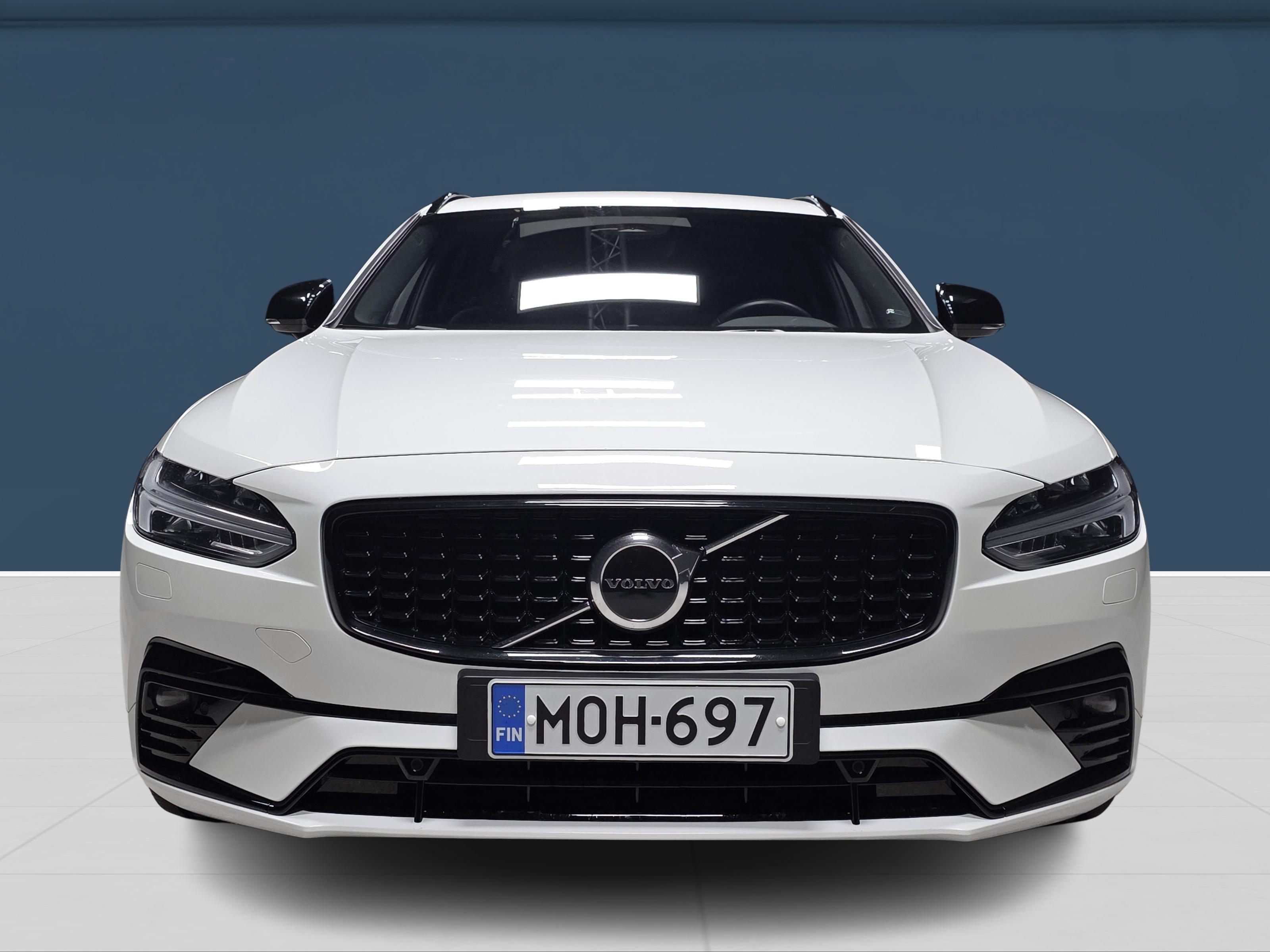Volvo V90 2022, kuva 2/16