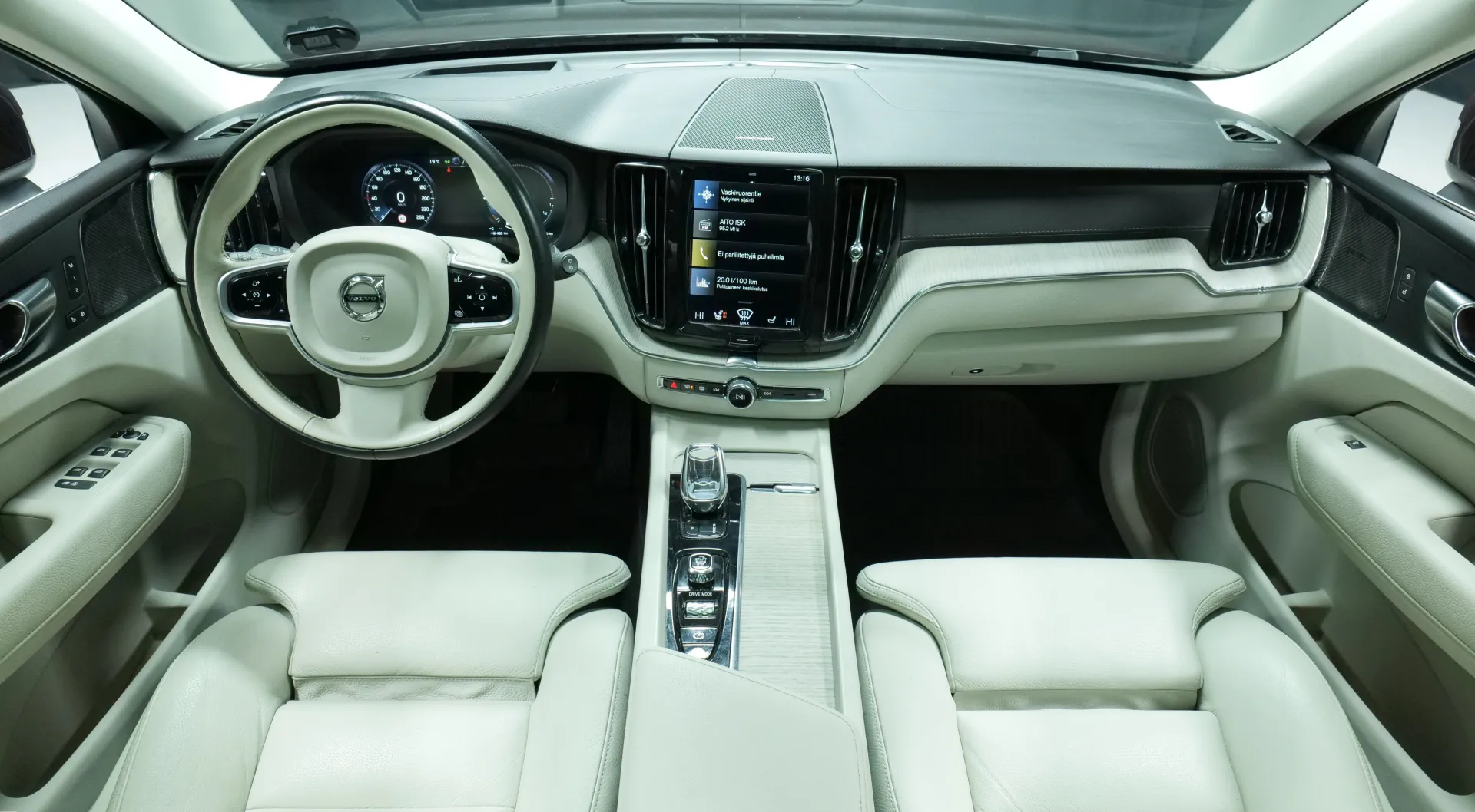 Autokuva 15 - MOJ-437