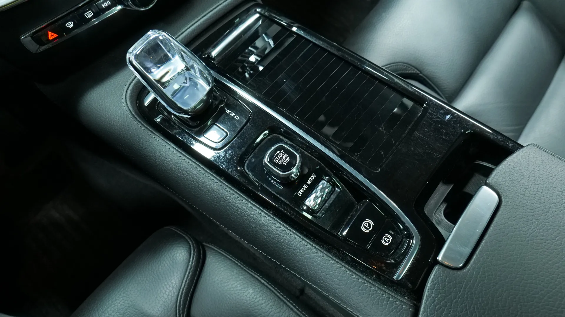 Autokuva 10 - MOJ-450