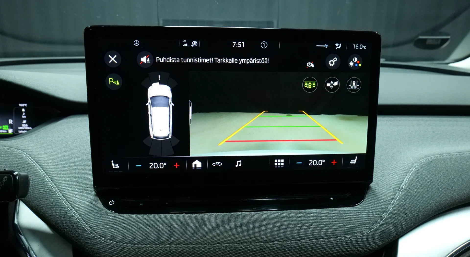 Autokuva 9 - MOL-115