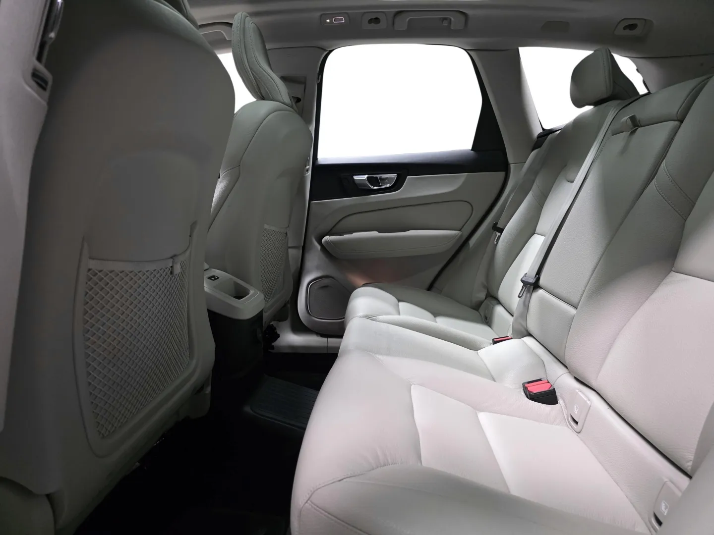 Autokuva 9 - MON-286