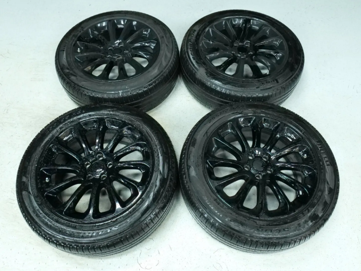 Autokuva 13 - MOO-345