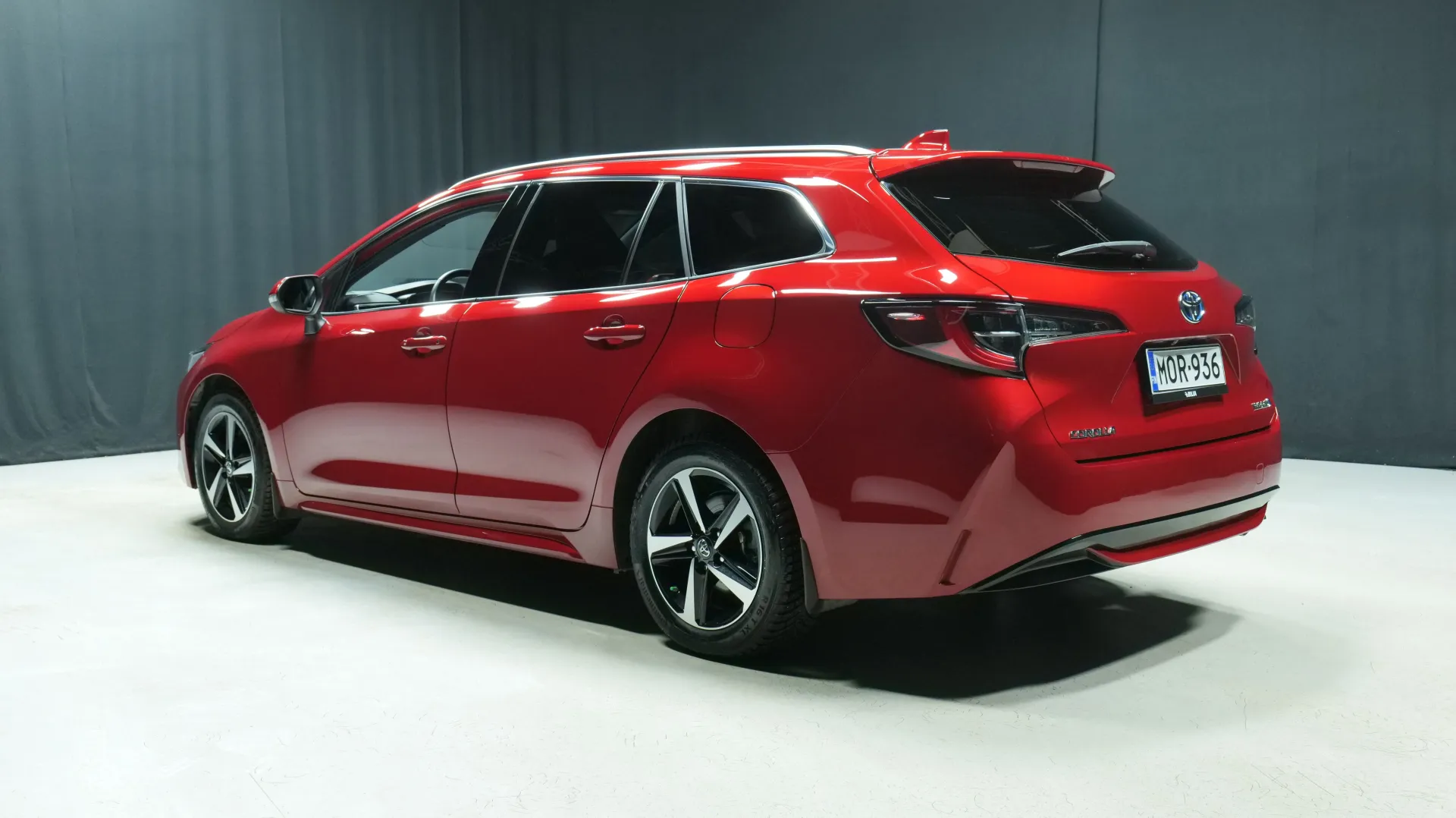 Autokuva 2 - MOR-936