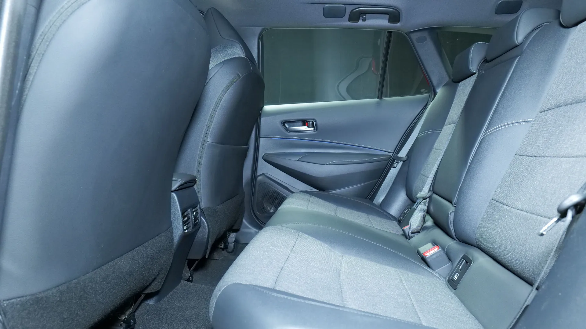 Autokuva 14 - MOR-936