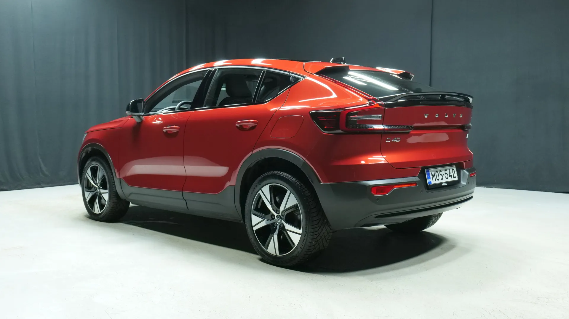 Autokuva 2 - MOS-542