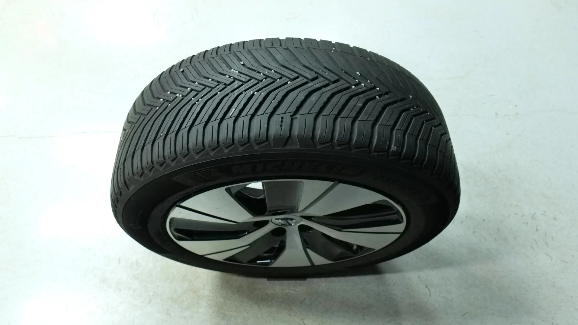 Autokuva 19 - MOS-941