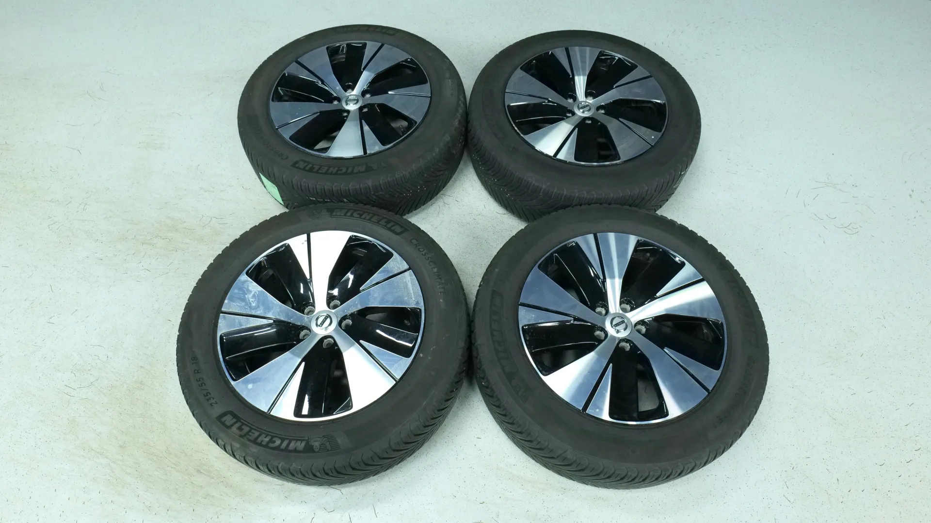 Autokuva 18 - MOS-941