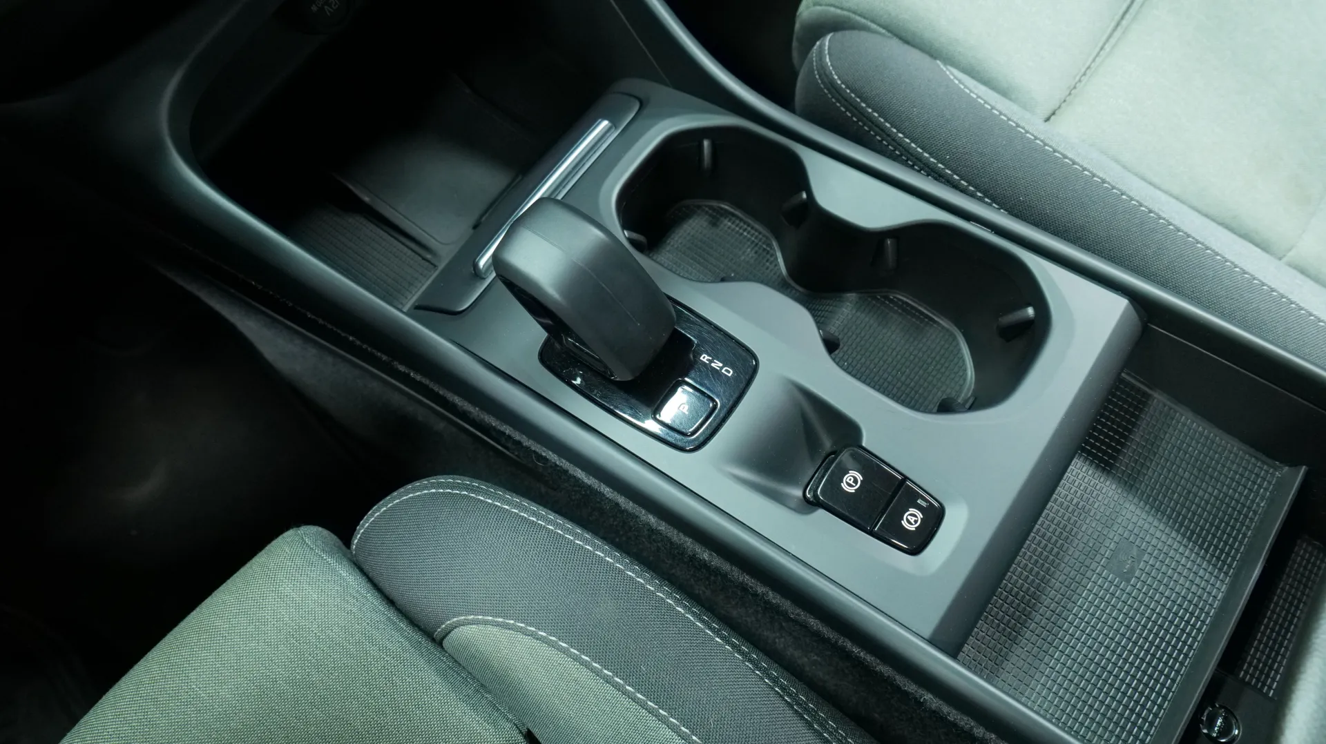 Autokuva 9 - MOS-941