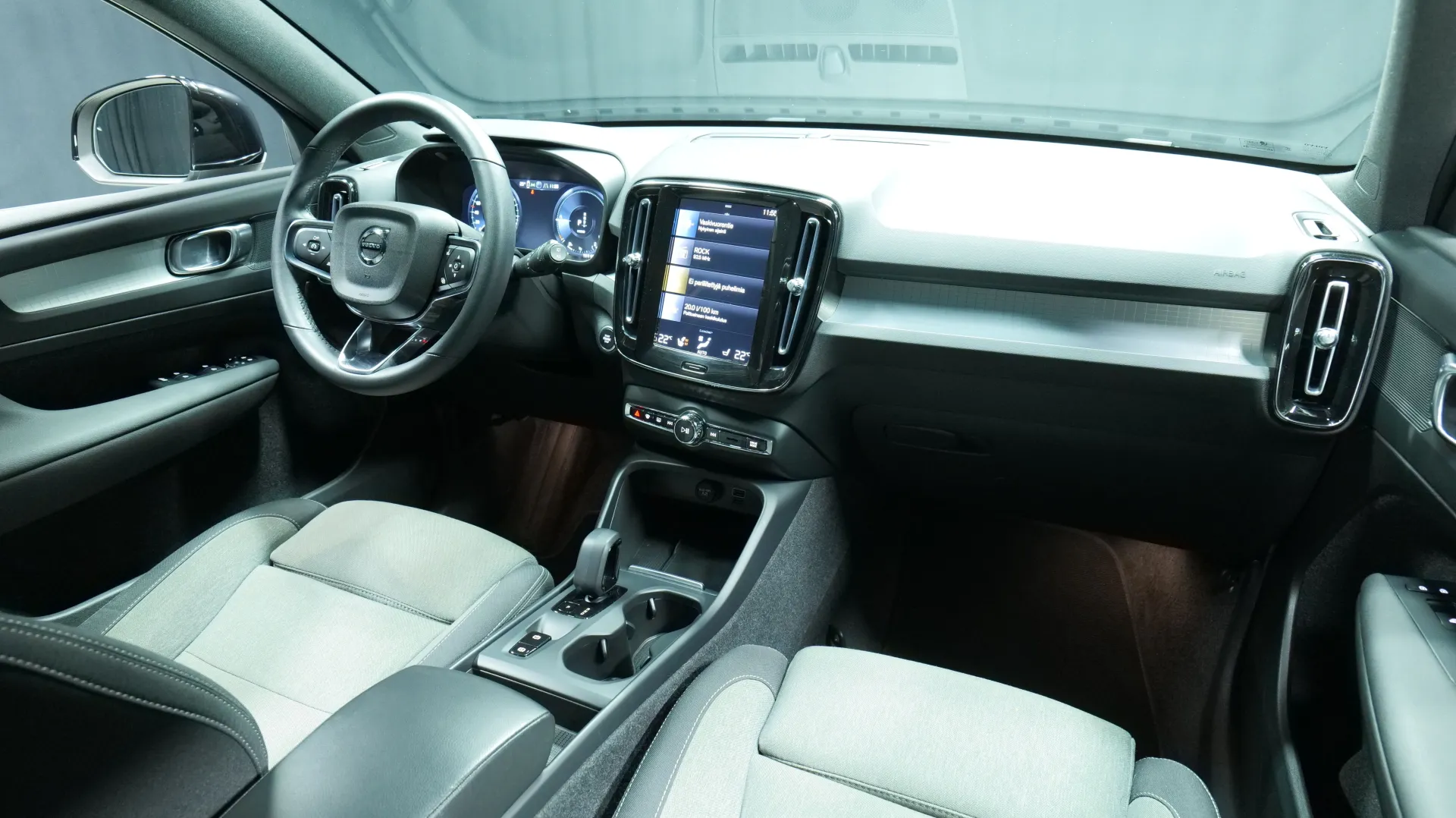 Autokuva 17 - MOS-941