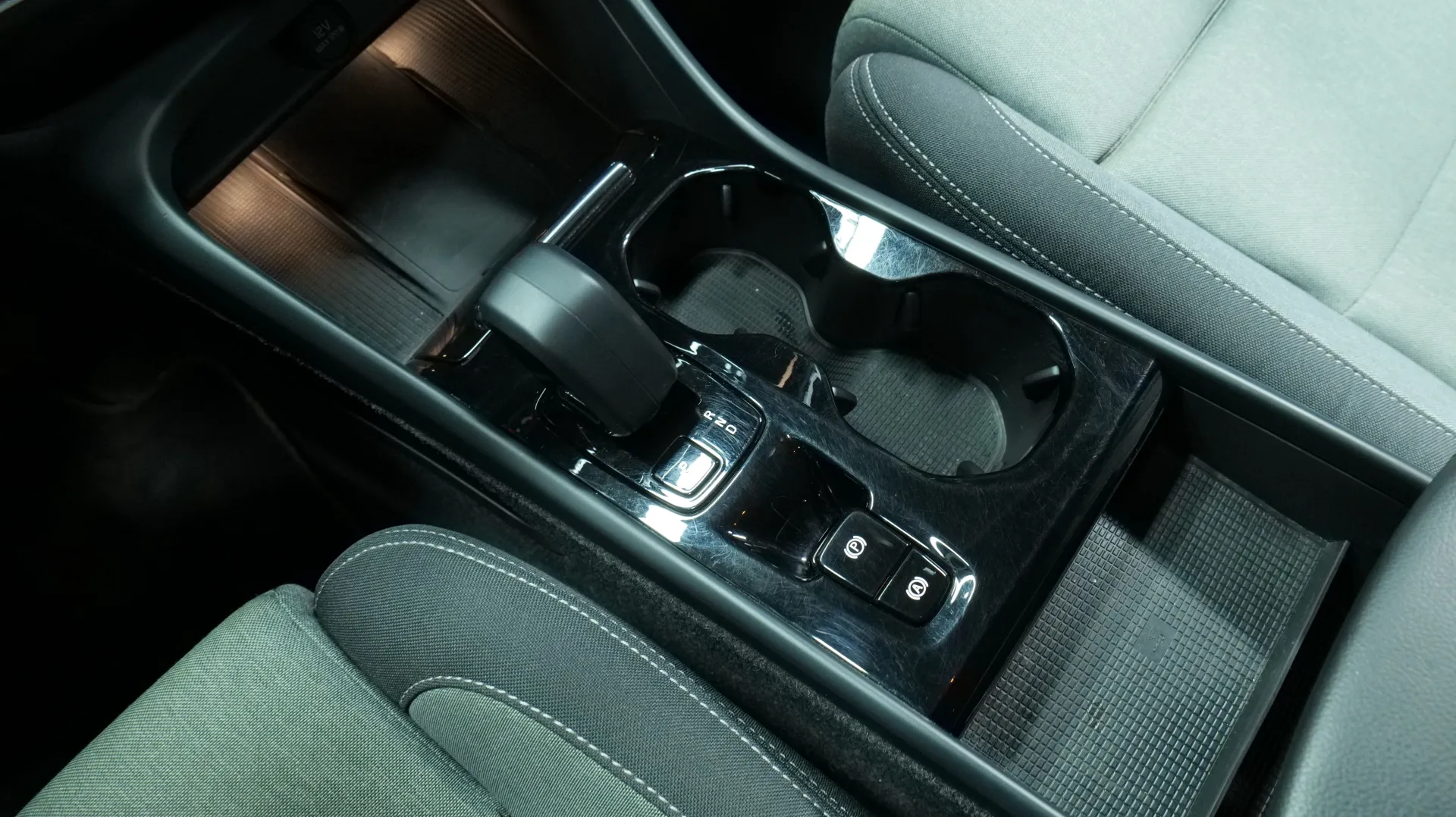 Autokuva 10 - MOT-357