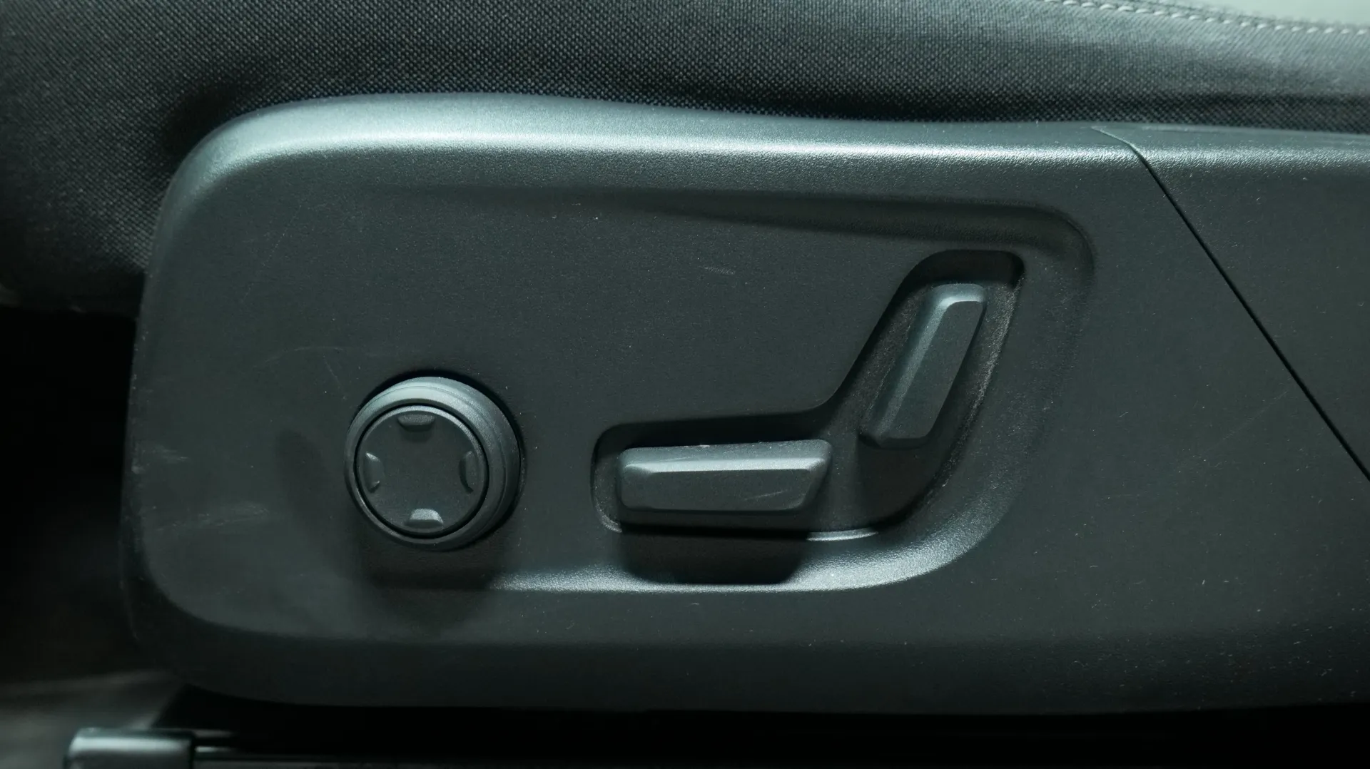 Autokuva 11 - MOT-357