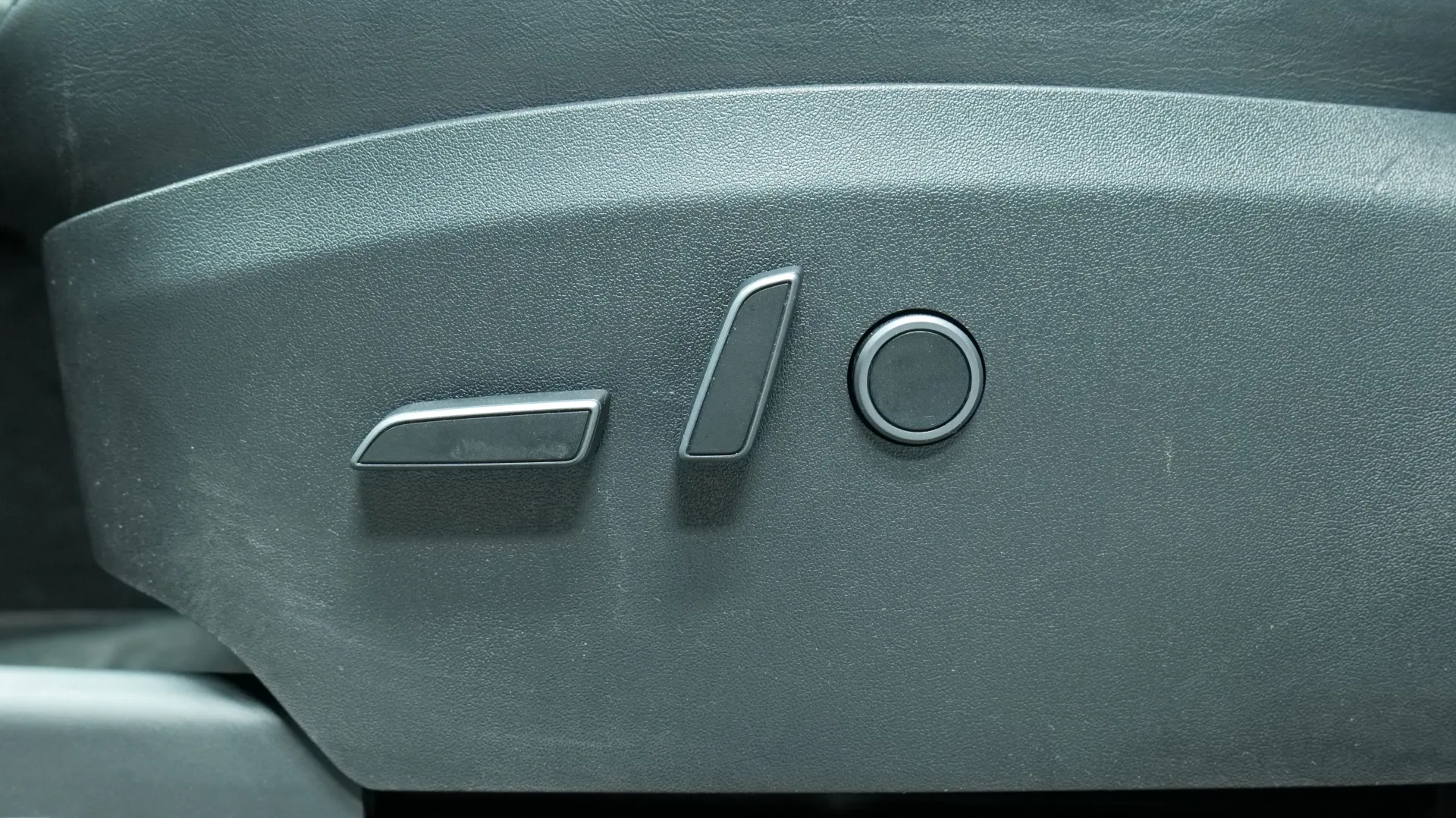 Autokuva 9 - MOU-754