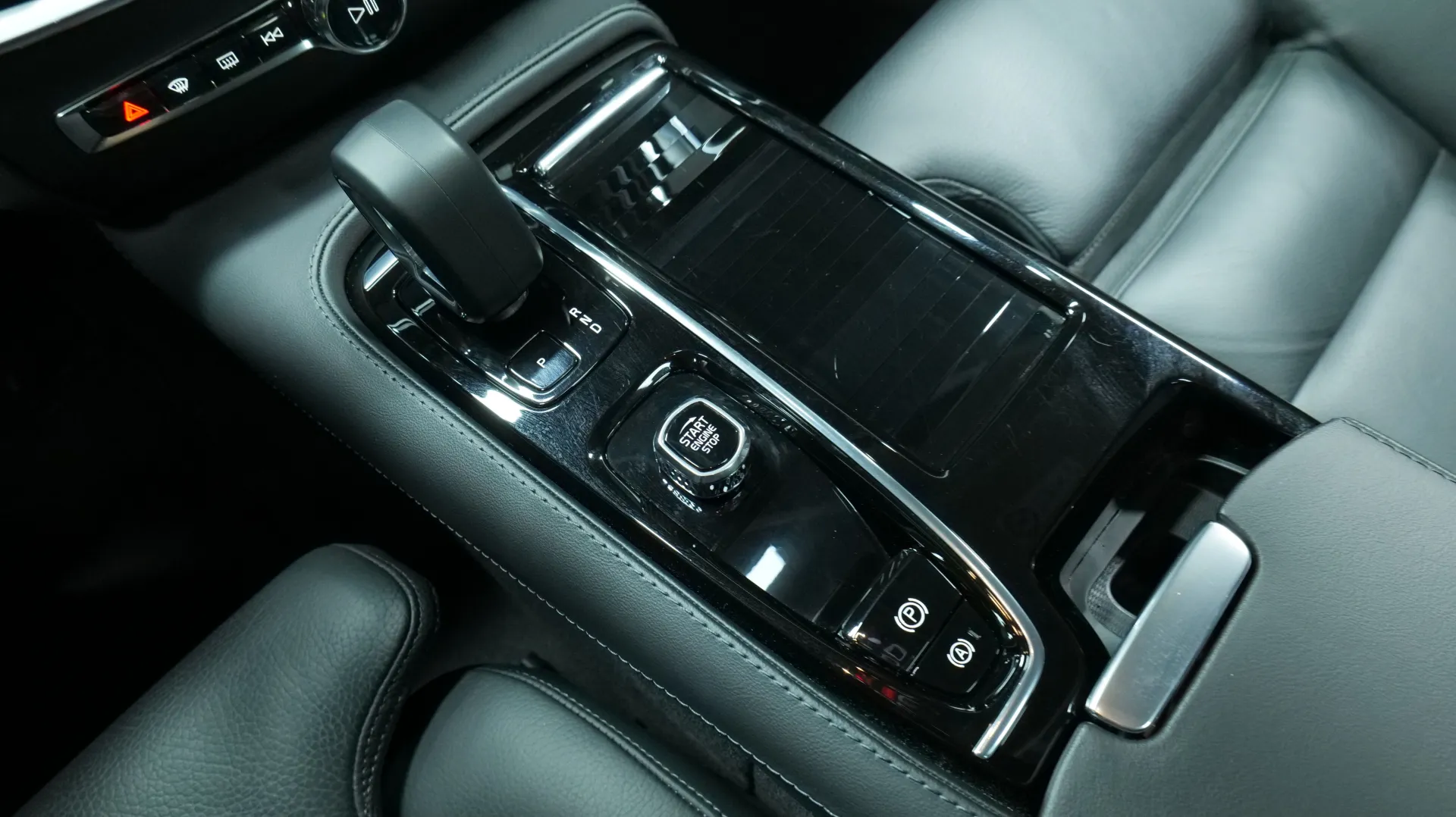 Autokuva 9 - MOV-167