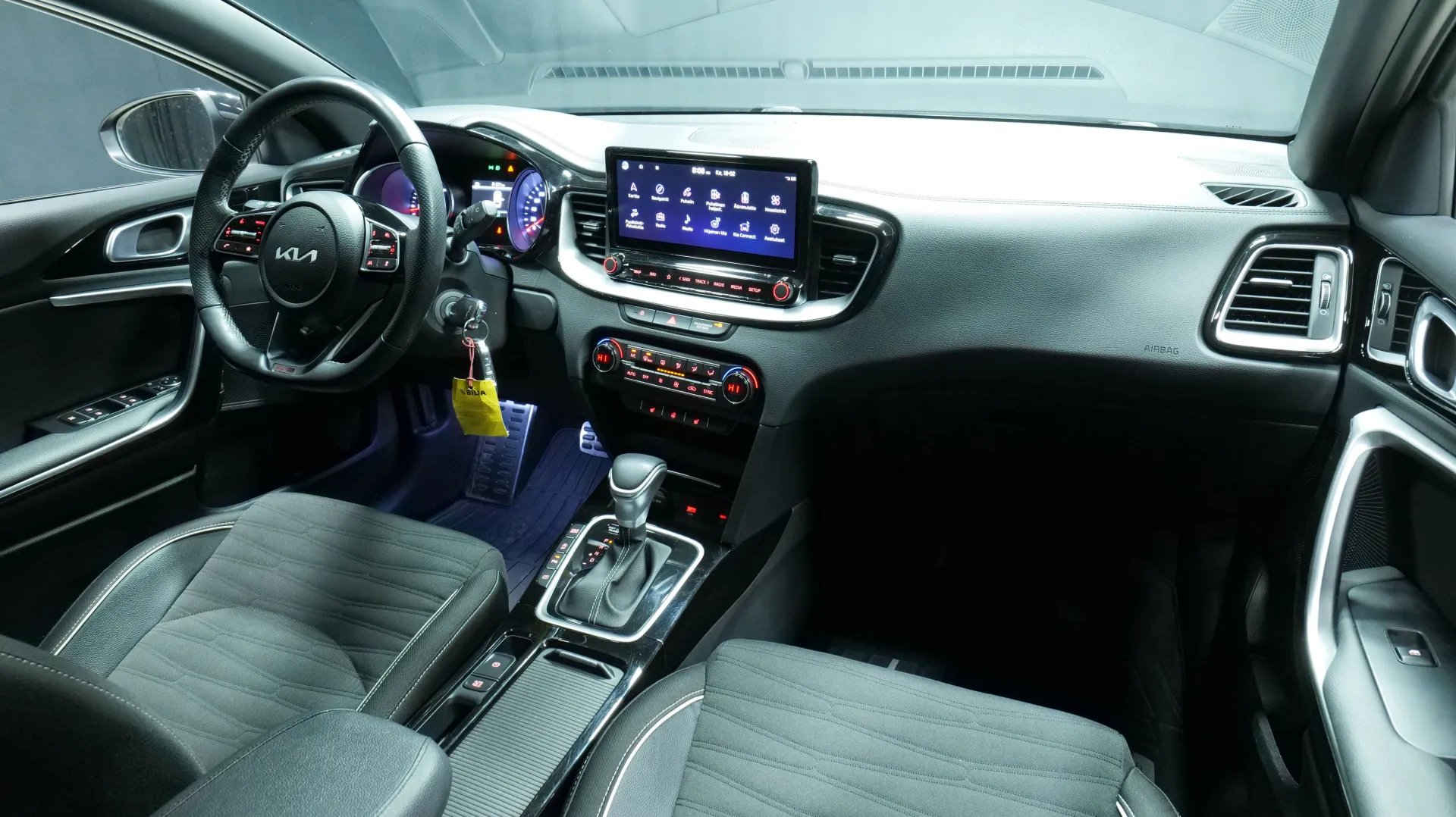 Autokuva 17 - MOX-901